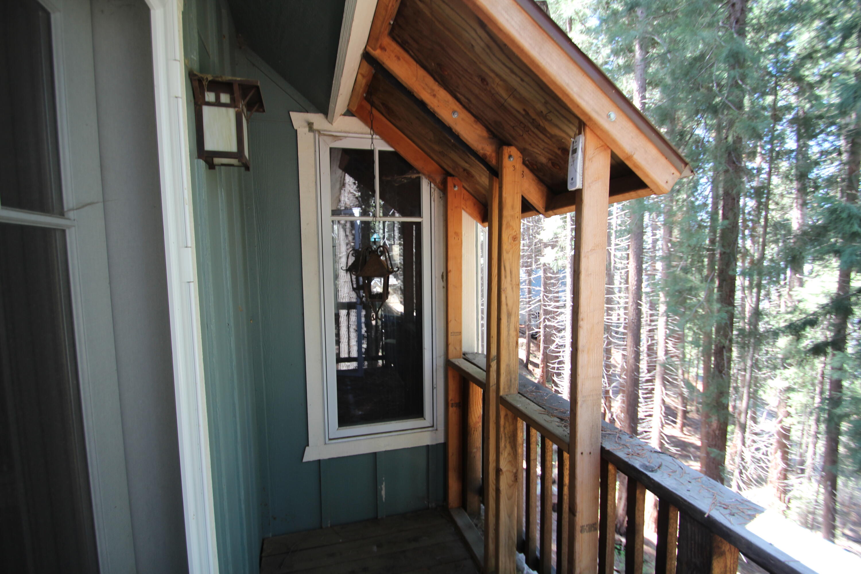 54838 Ponderosa Dr, Springville, CA 93265