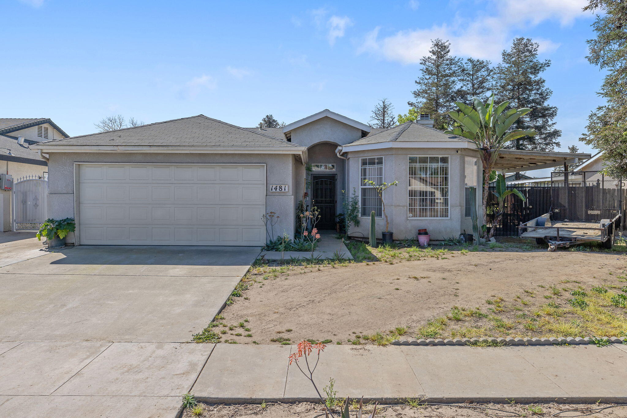 1481 Columbia, Tulare, CA 93274