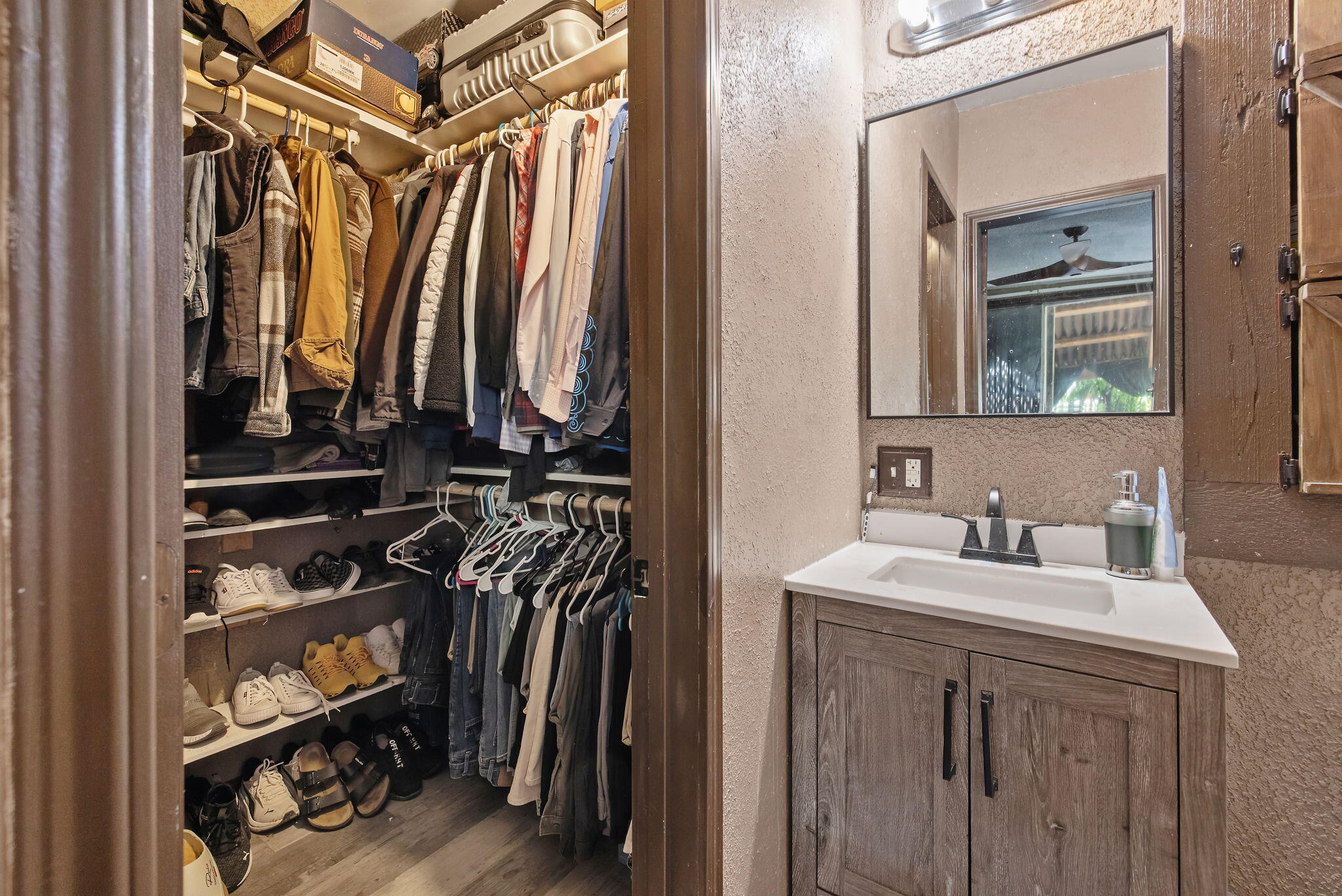 1481 Columbia, Tulare, CA 93274