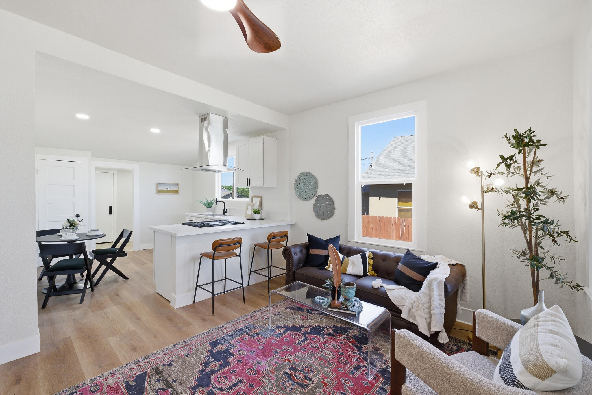 2232 Gaither St, Selma, CA 93662