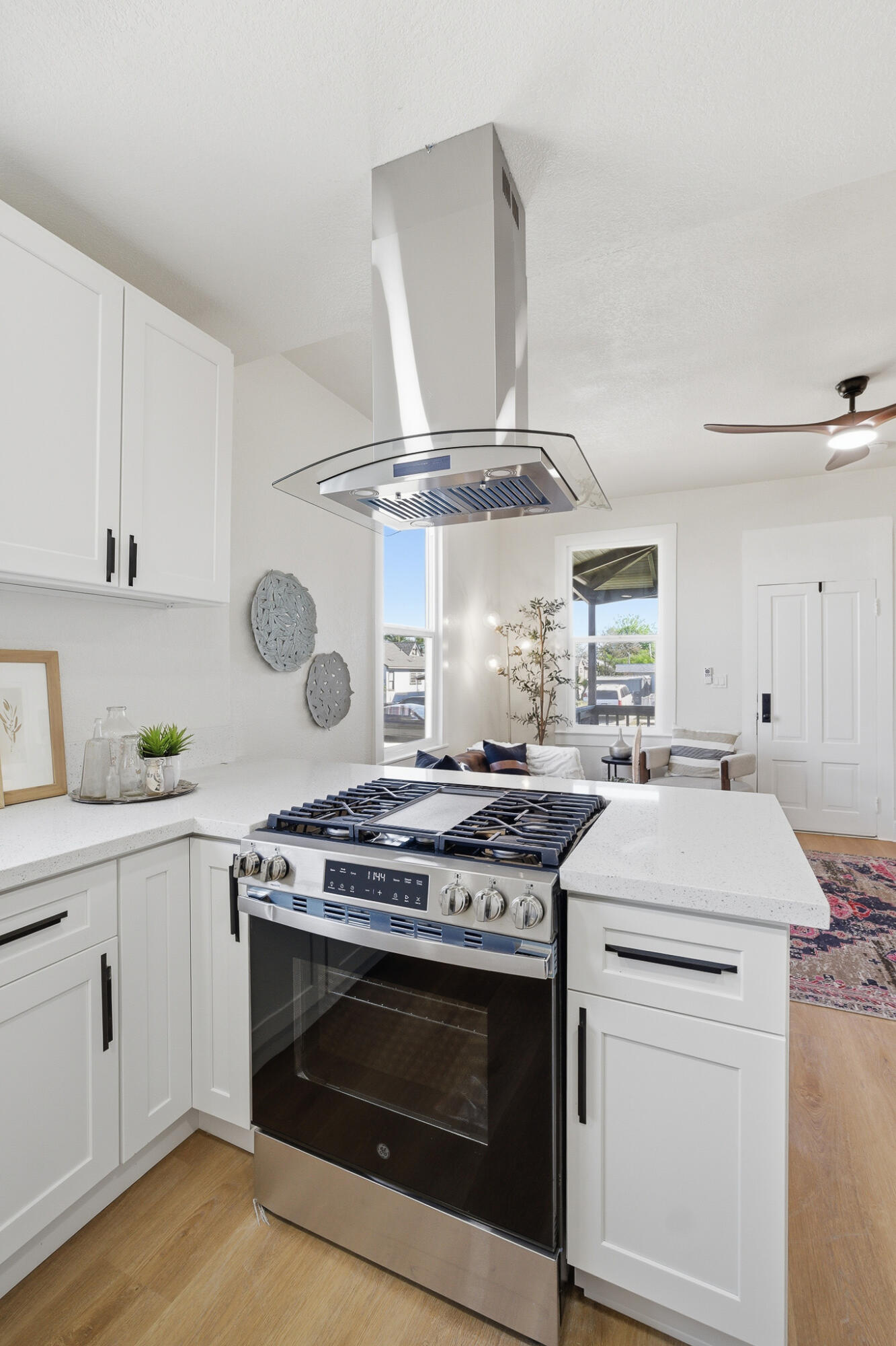 2232 Gaither St, Selma, CA 93662