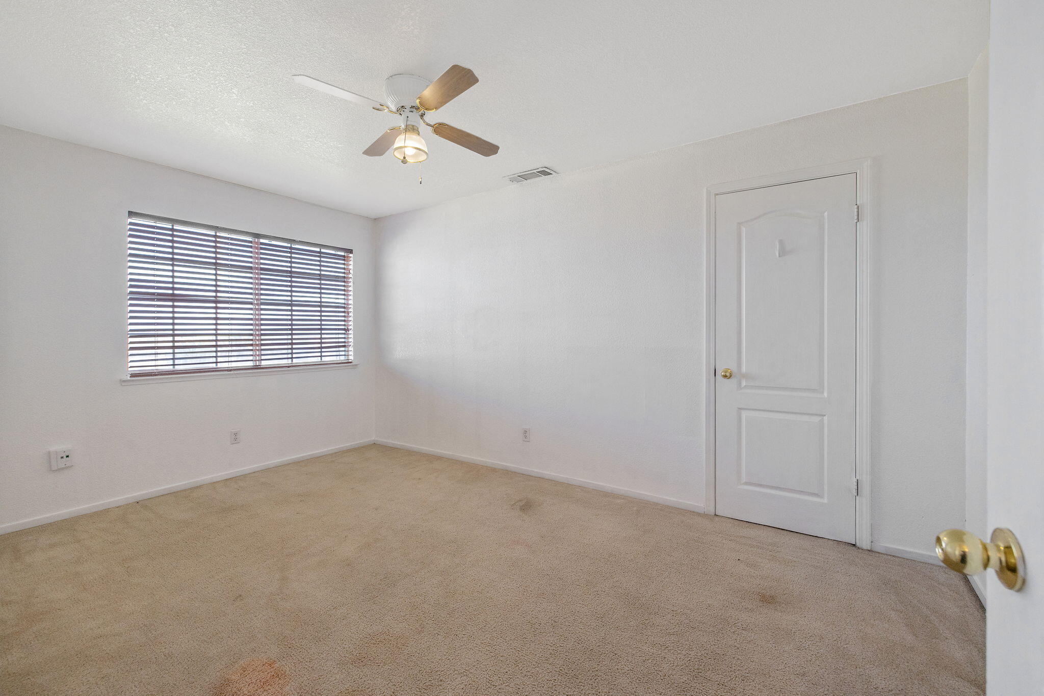 16808 Palmer Ave, Huron, CA 93234