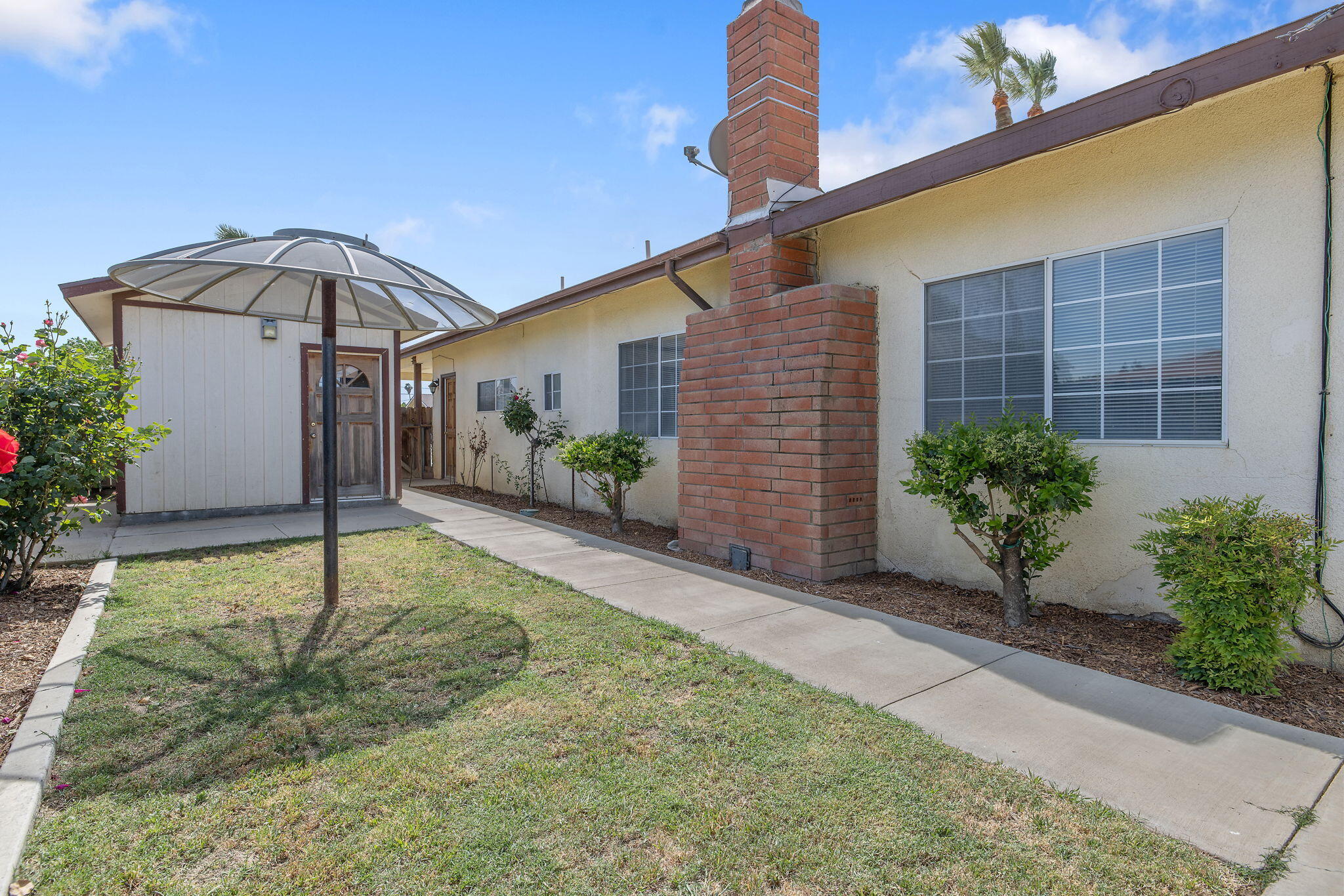 16808 Palmer Ave, Huron, CA 93234