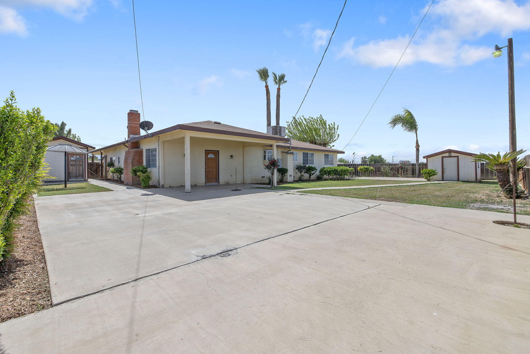 16808 Palmer Ave, Huron, CA 93234