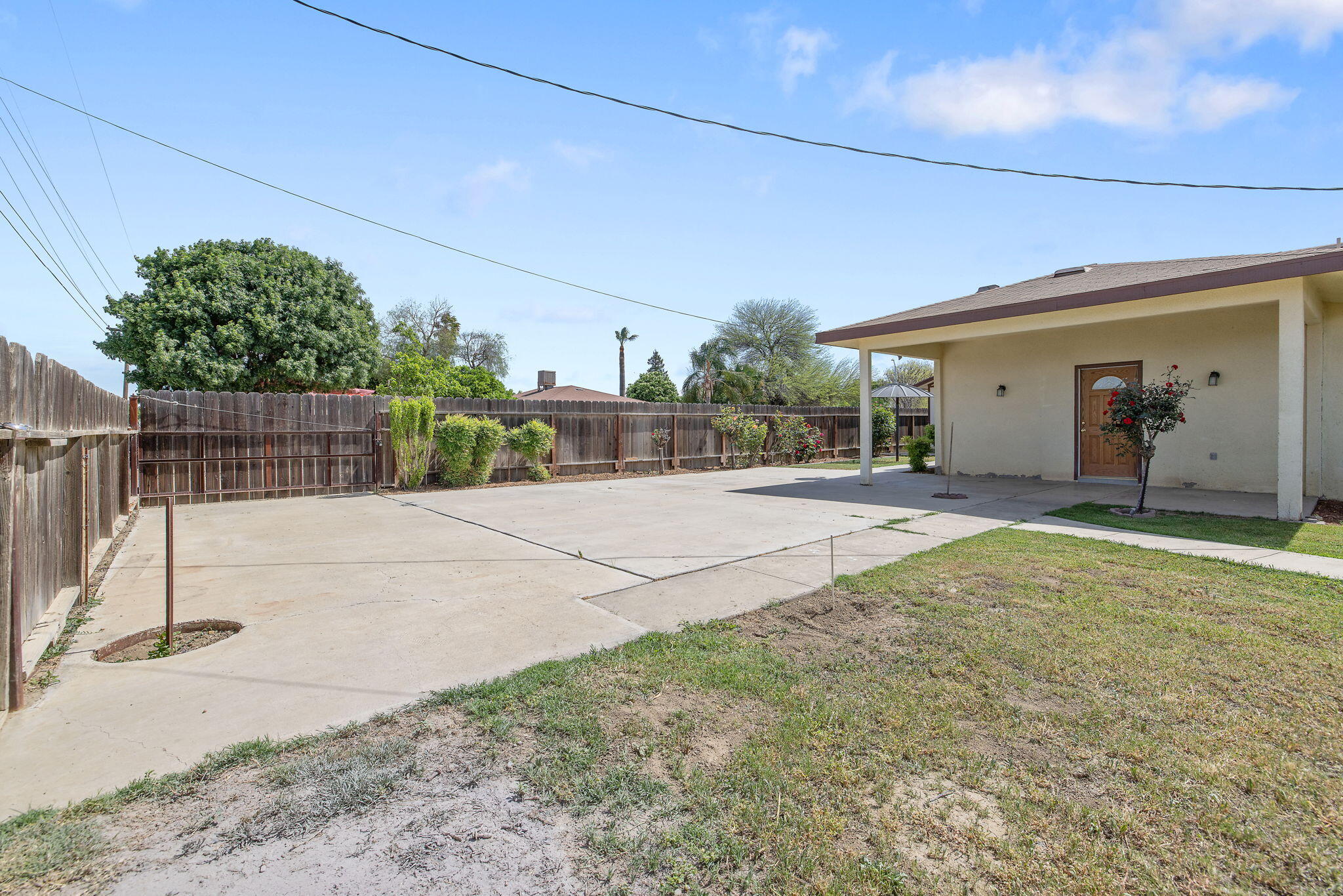 16808 Palmer Ave, Huron, CA 93234