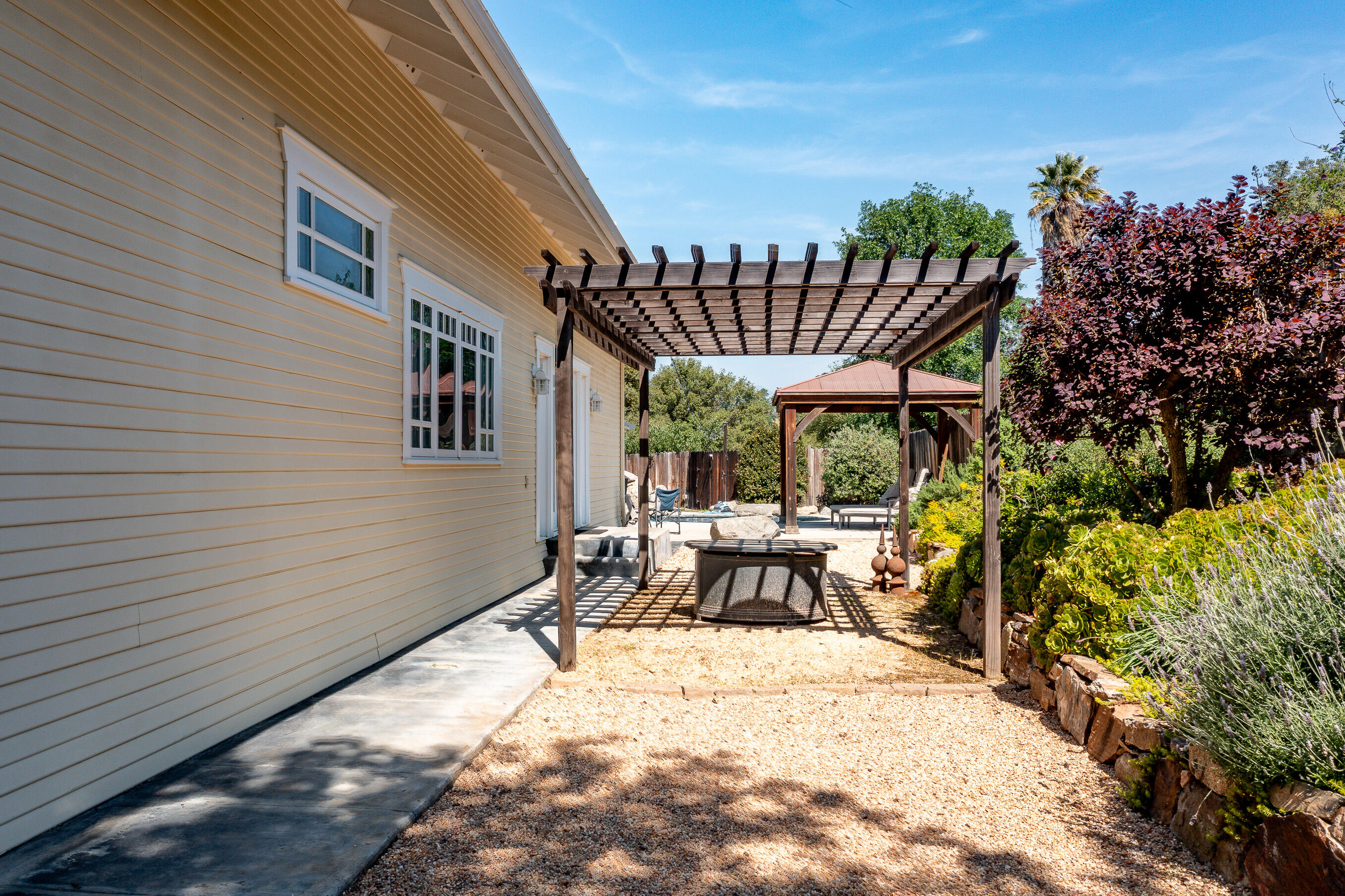 40926 Old Three Rivers Rd, Three Rivers, CA 93271