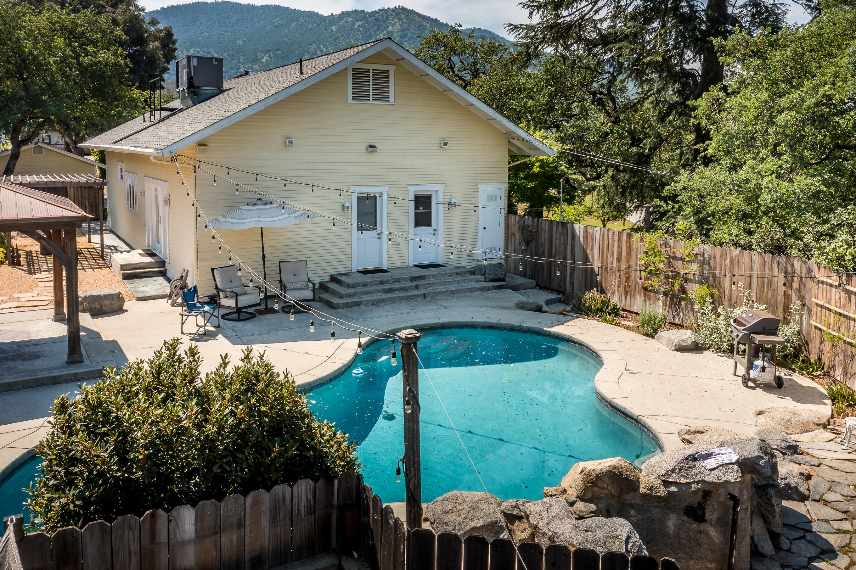 40926 Old Three Rivers Rd, Three Rivers, CA 93271