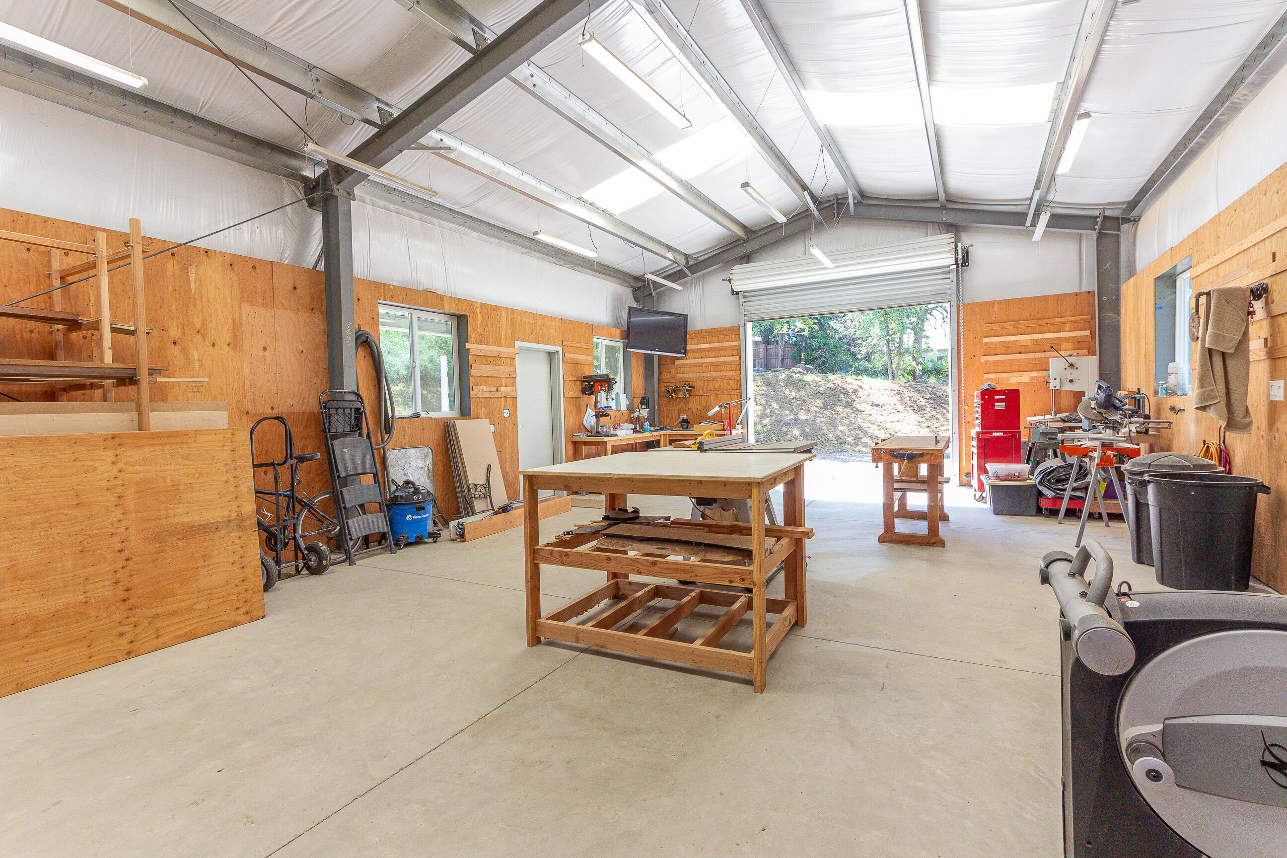 40926 Old Three Rivers Rd, Three Rivers, CA 93271