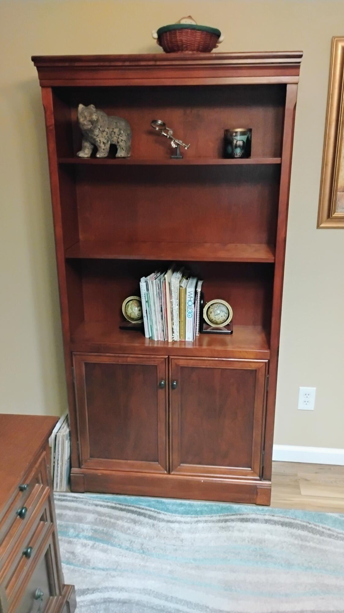 4132 W Robinwood Ave, Visalia, CA 93291