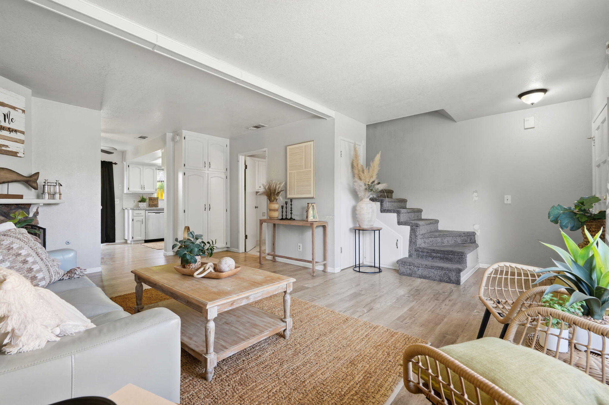 331 N Capitola Ct #4, Porterville, CA 93257