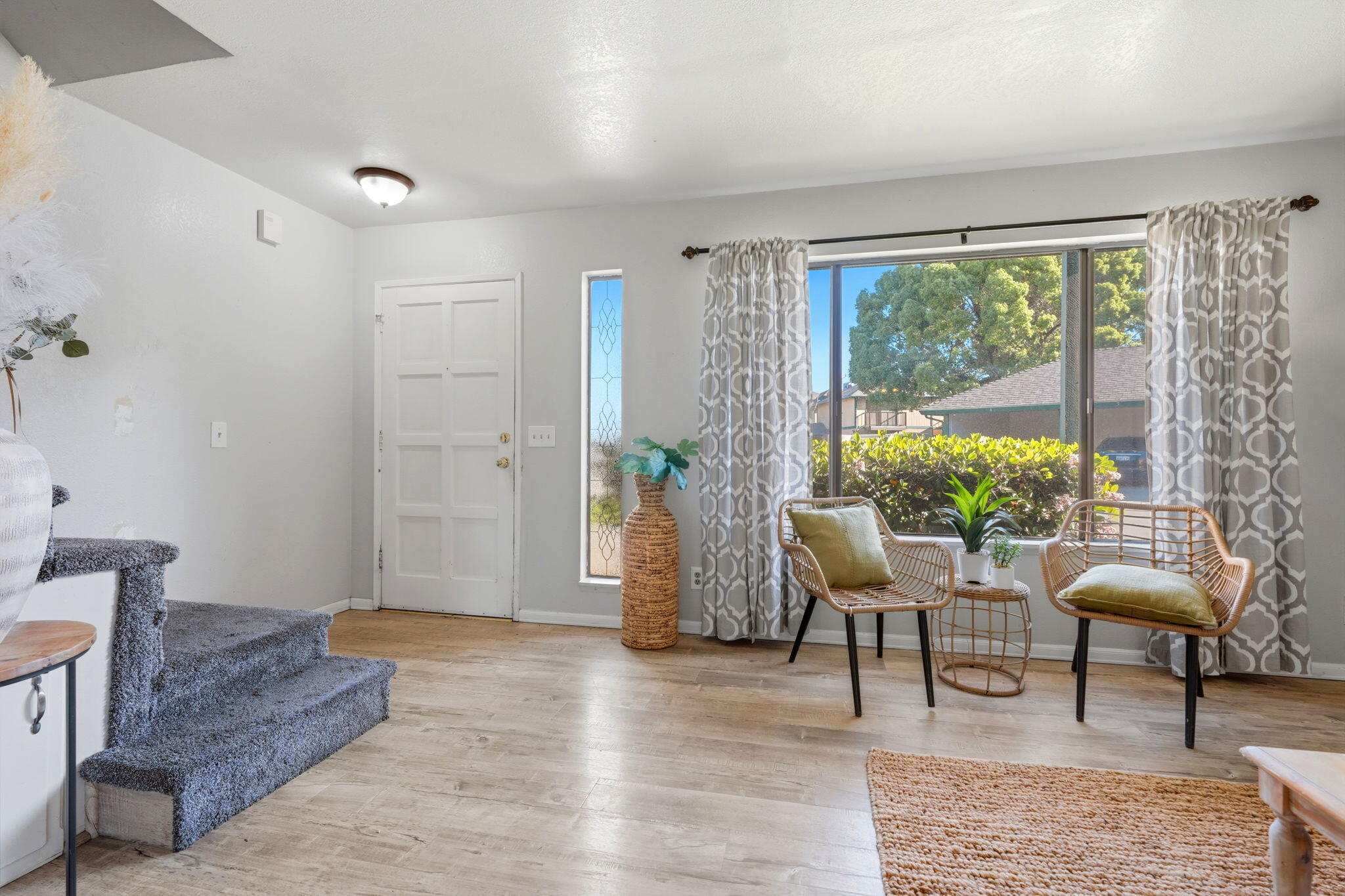 331 N Capitola Ct #4, Porterville, CA 93257