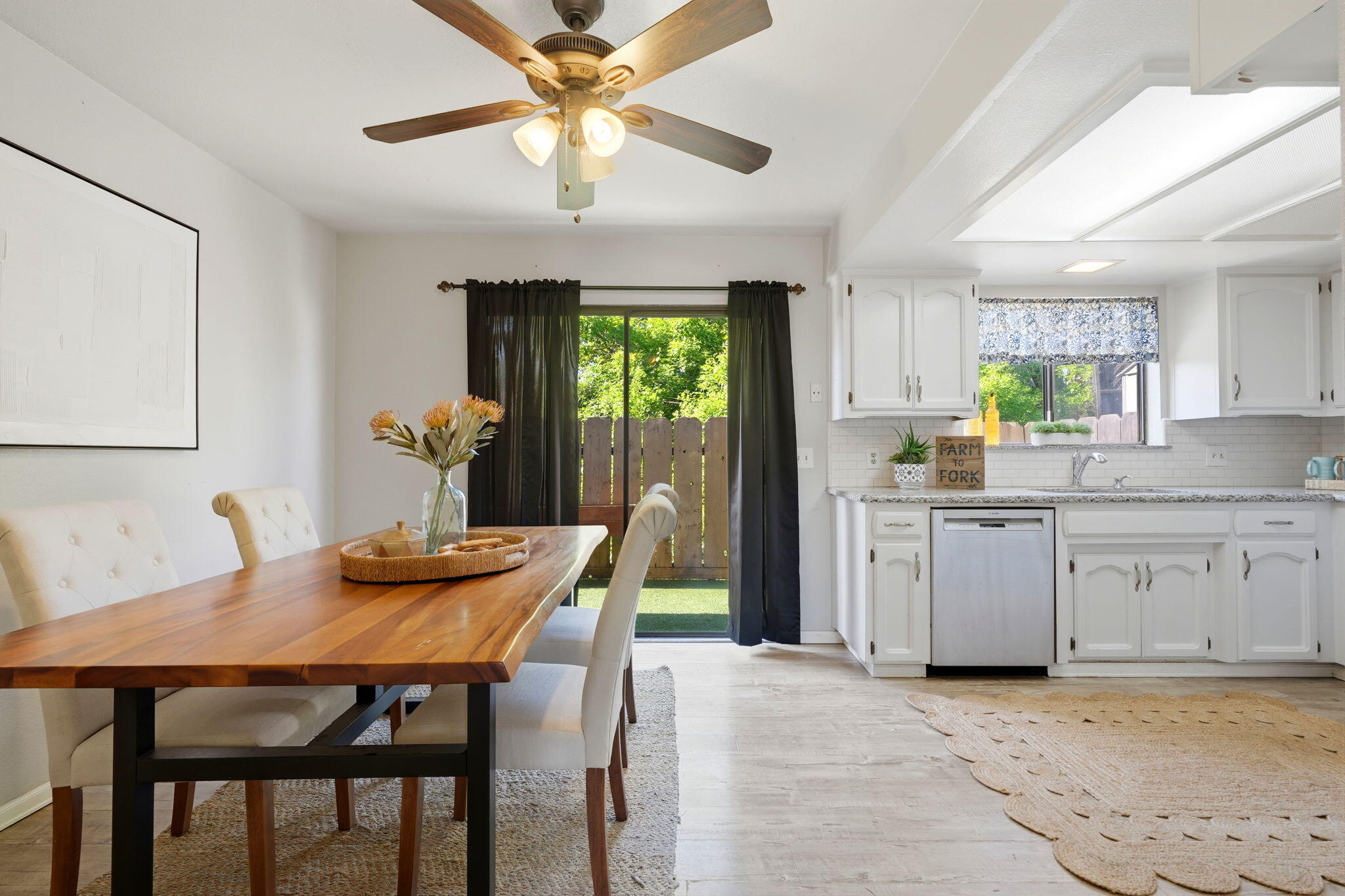 331 N Capitola Ct #4, Porterville, CA 93257