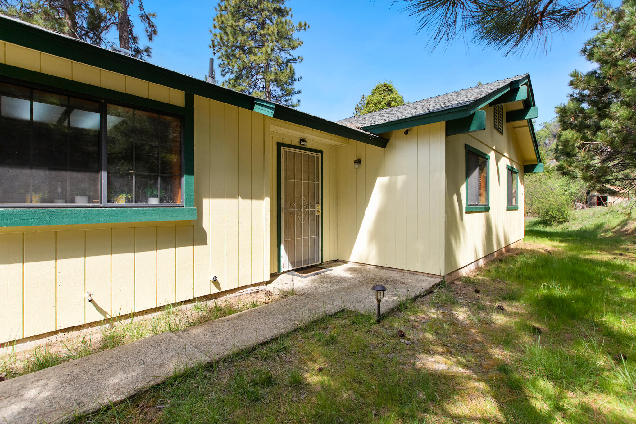52865 N Highway 245, Miramonte, CA 93641