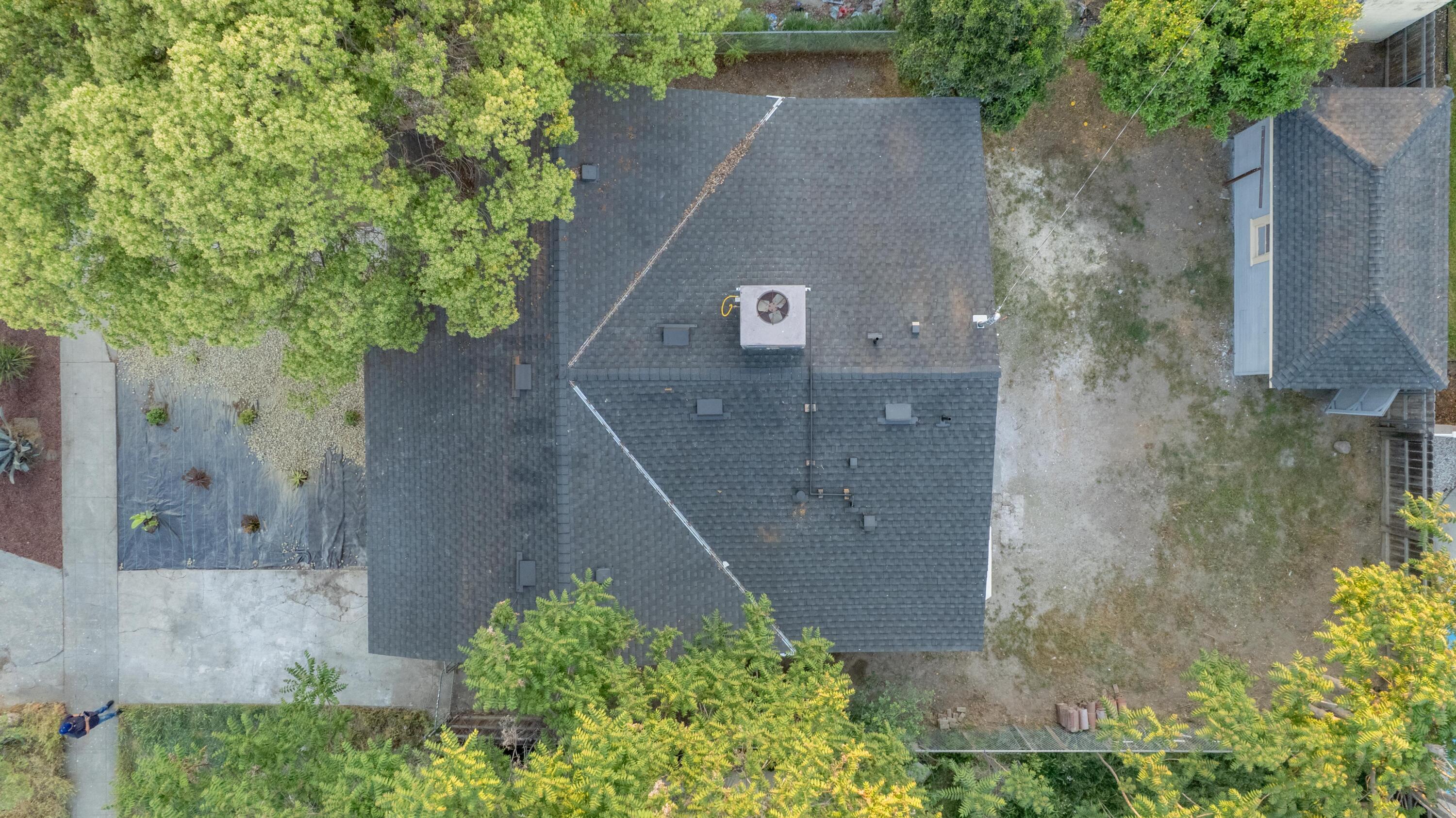 1026 E Tulare Ave, Tulare, CA 93274