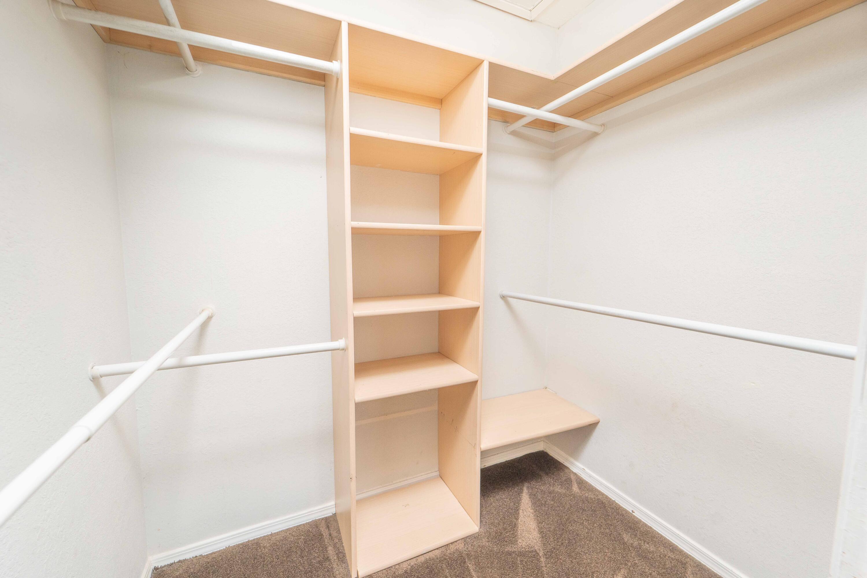 1480 W Heritage Ave, Porterville, CA 93257