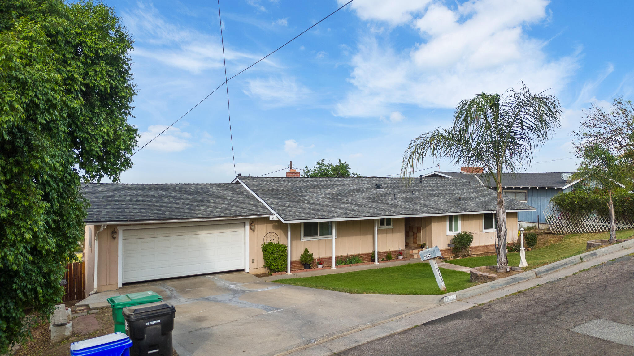 1043 N Highland Dr, Porterville, CA 93257