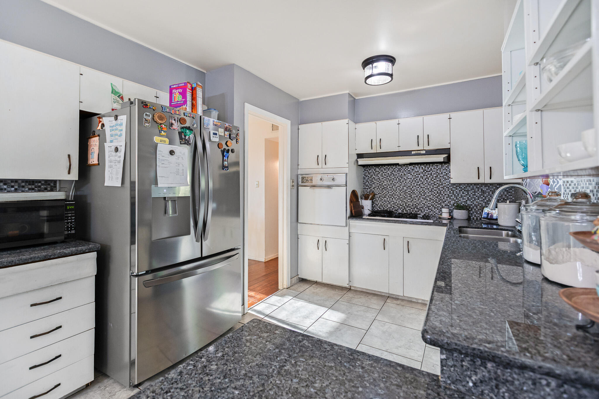 1043 N Highland Dr, Porterville, CA 93257