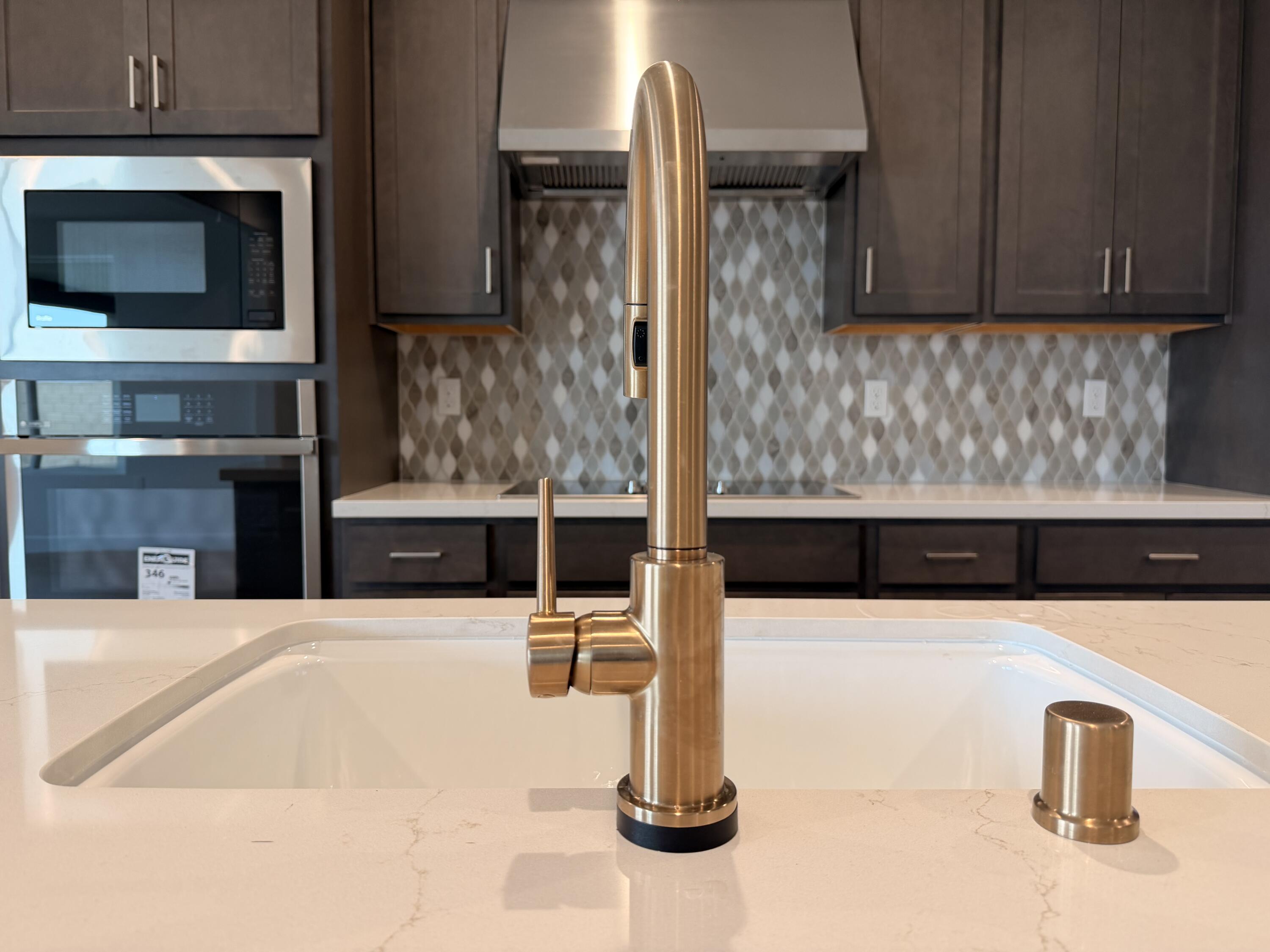 6605 W Wood Dr #Lot1050, Visalia, CA 93277