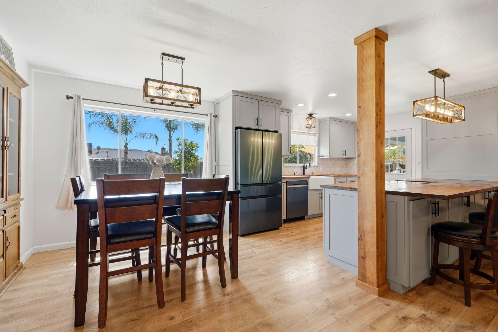 289 W Cypress Ave, Reedley, CA 93654