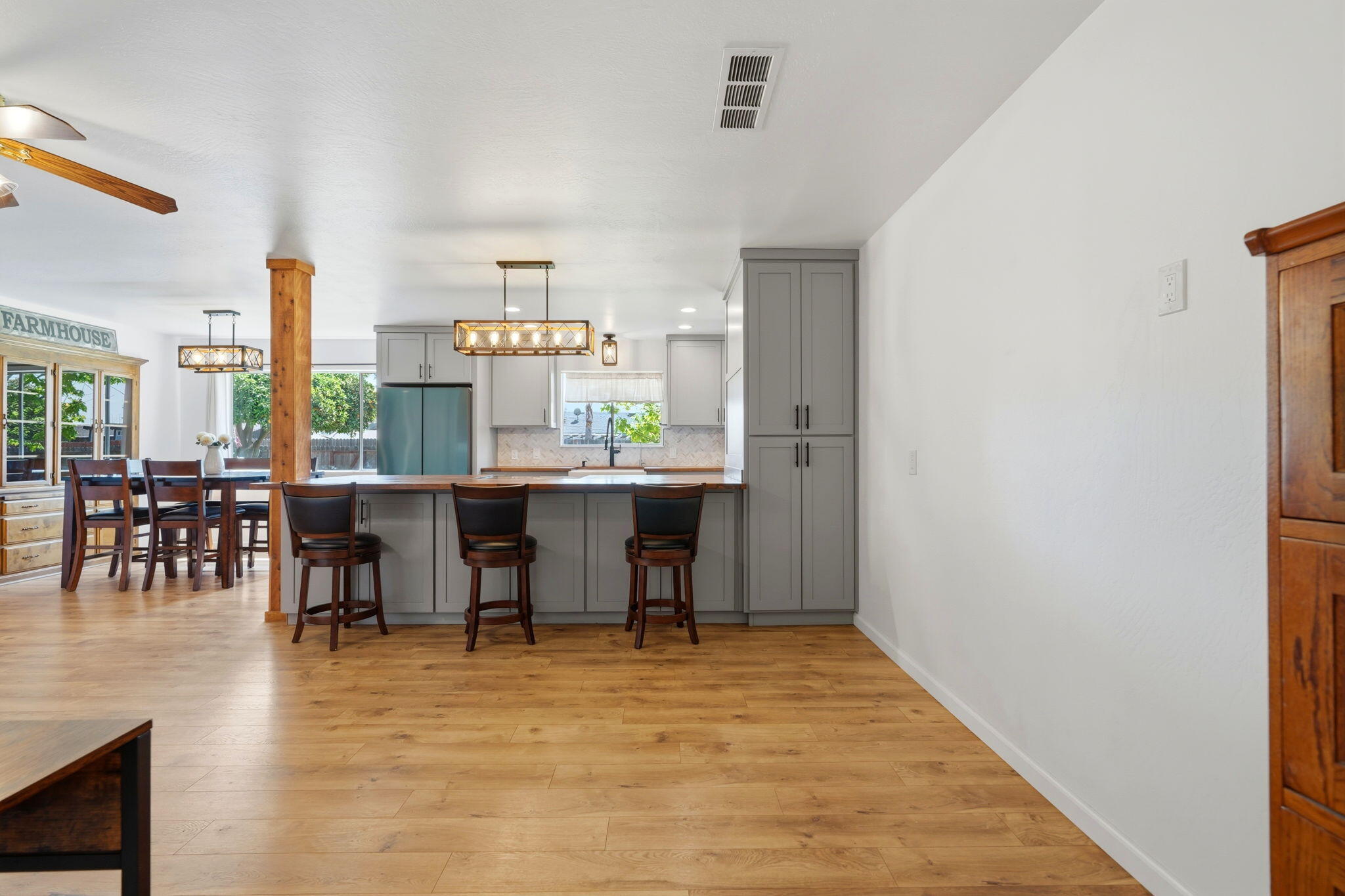 289 W Cypress Ave, Reedley, CA 93654