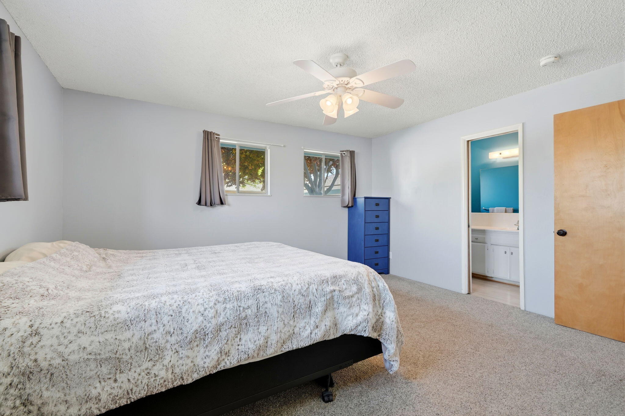 289 W Cypress Ave, Reedley, CA 93654