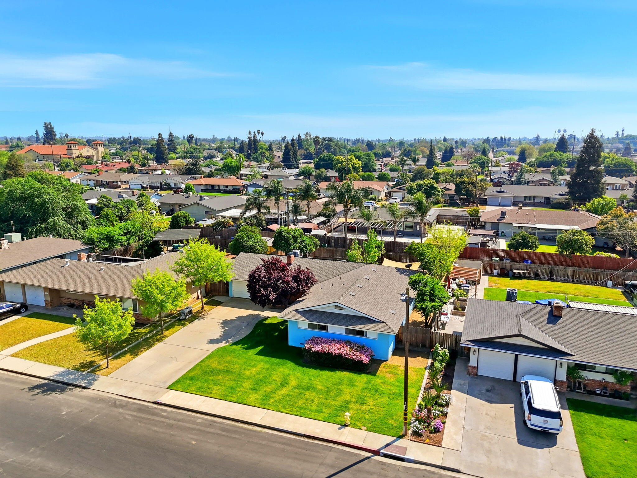 289 W Cypress Ave, Reedley, CA 93654