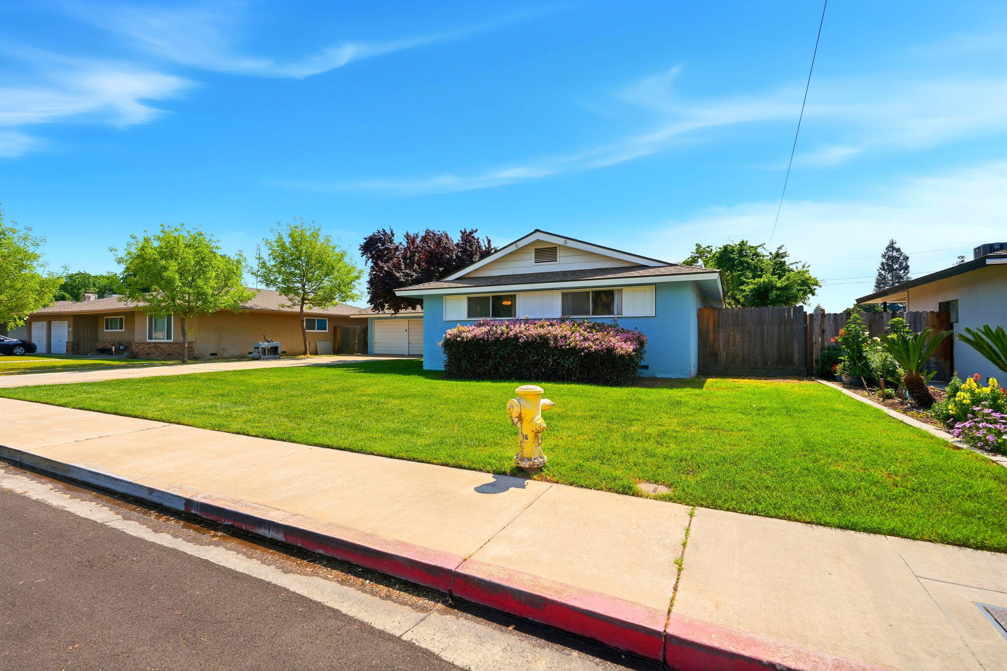 289 W Cypress Ave, Reedley, CA 93654
