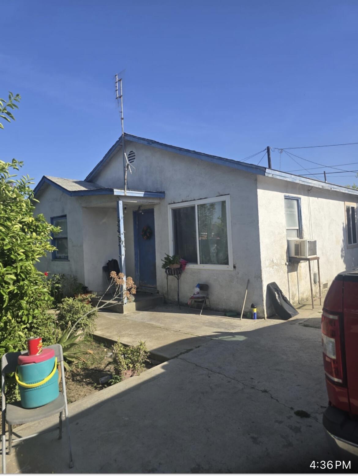 15743 Fuchsia Ave, Ivanhoe, CA 93235