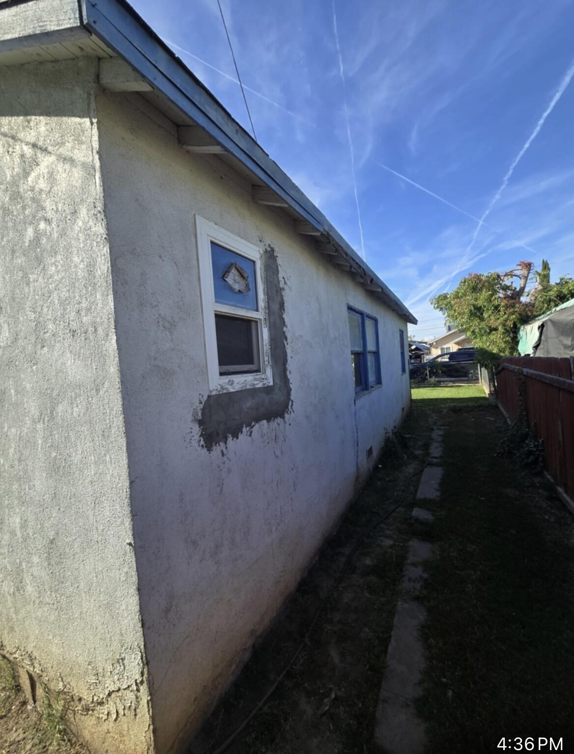 15743 Fuchsia Ave, Ivanhoe, CA 93235