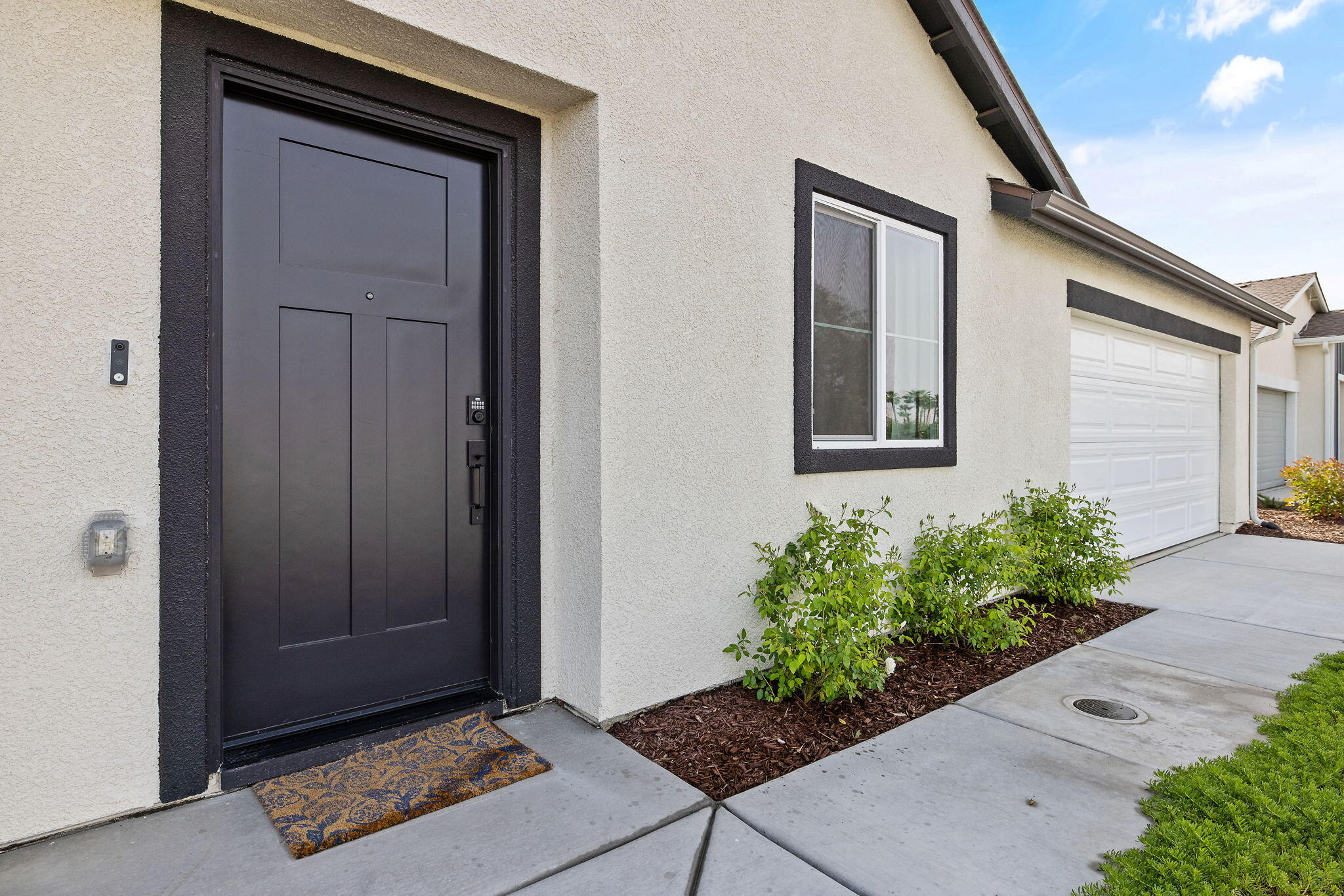 725 James Ave, Corcoran, CA 93212