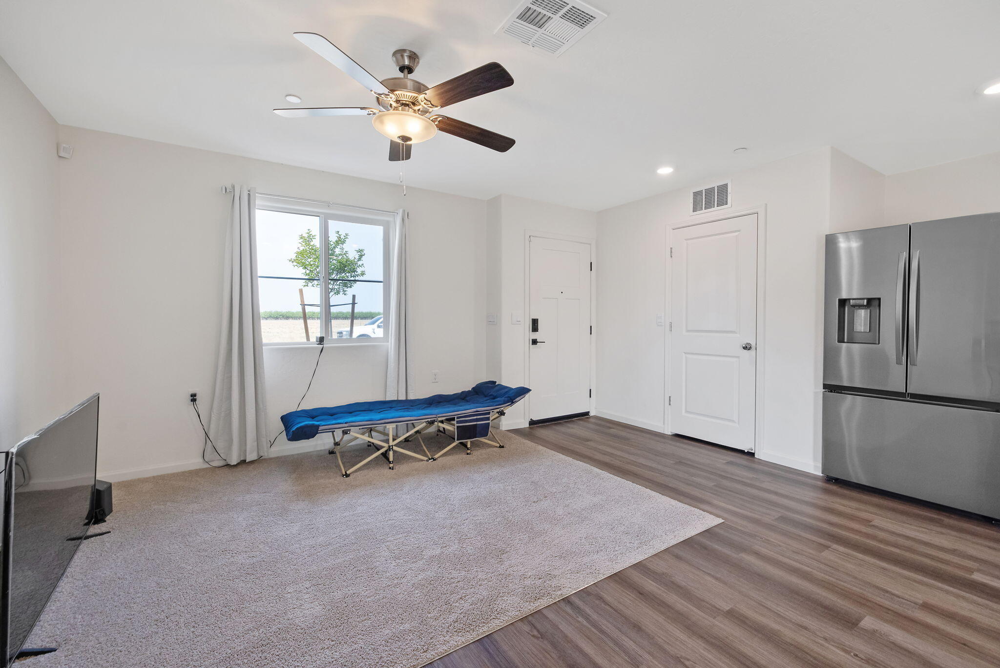 725 James Ave, Corcoran, CA 93212