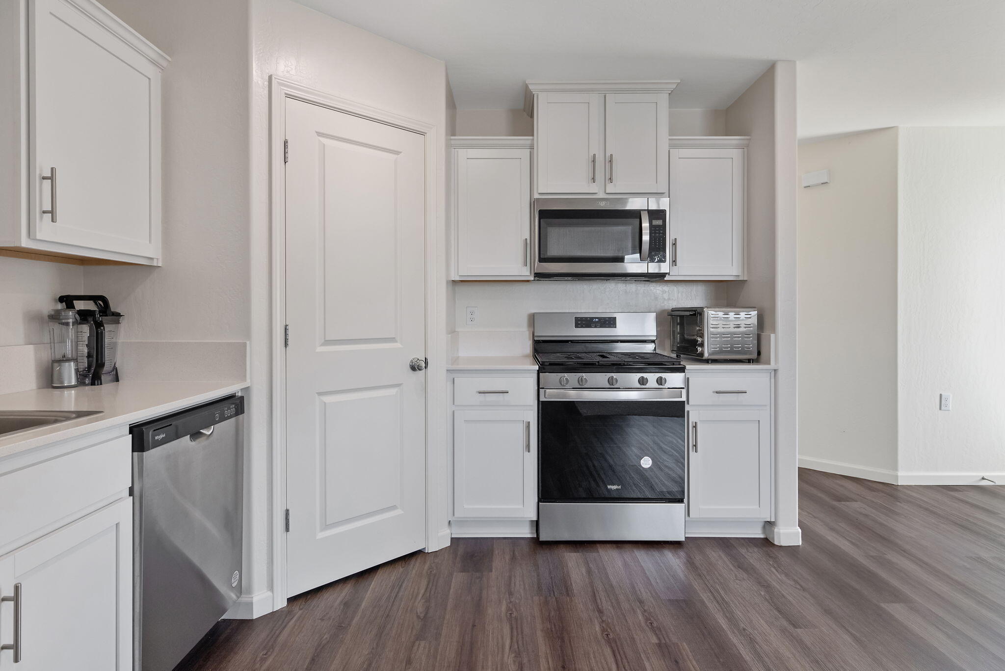 725 James Ave, Corcoran, CA 93212