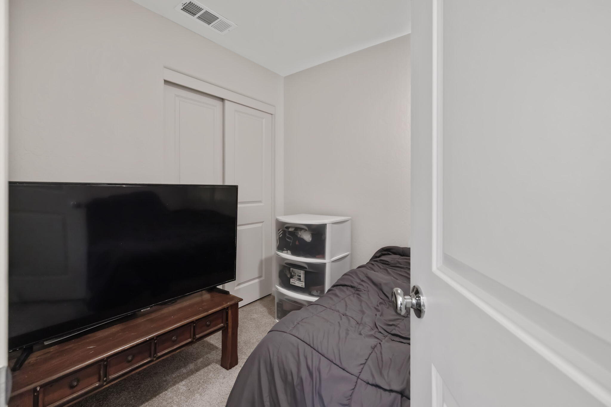 725 James Ave, Corcoran, CA 93212