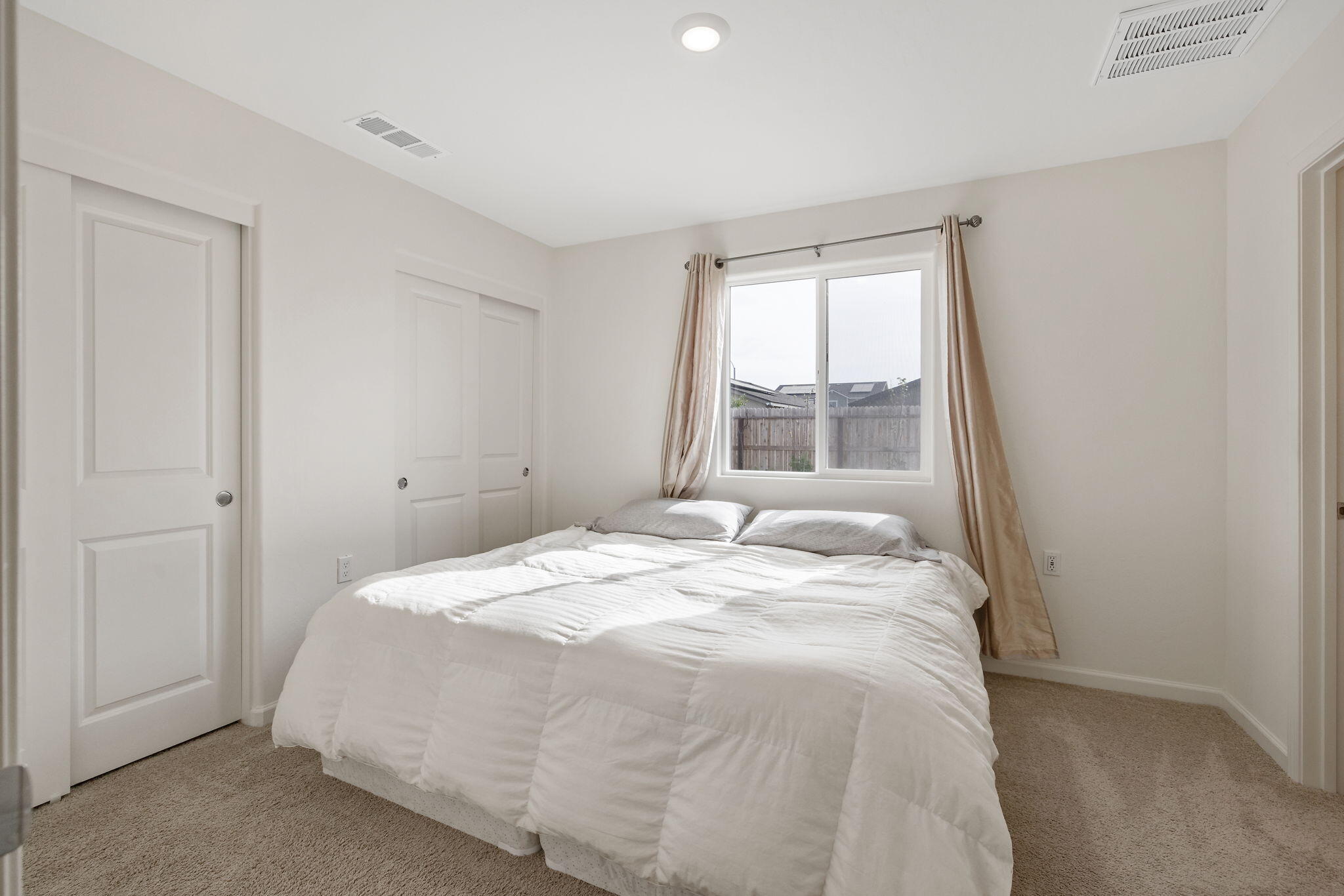 725 James Ave, Corcoran, CA 93212