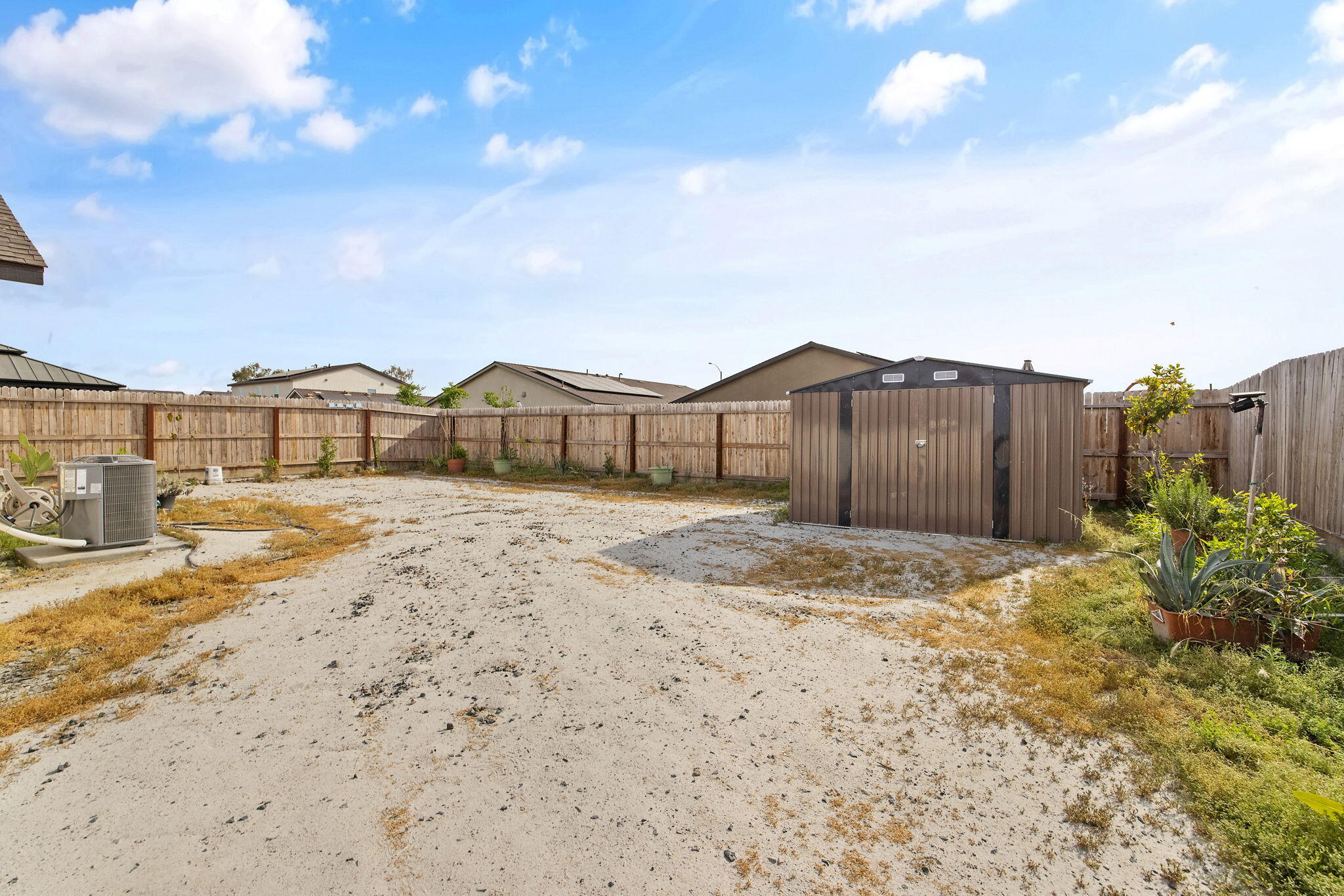 725 James Ave, Corcoran, CA 93212