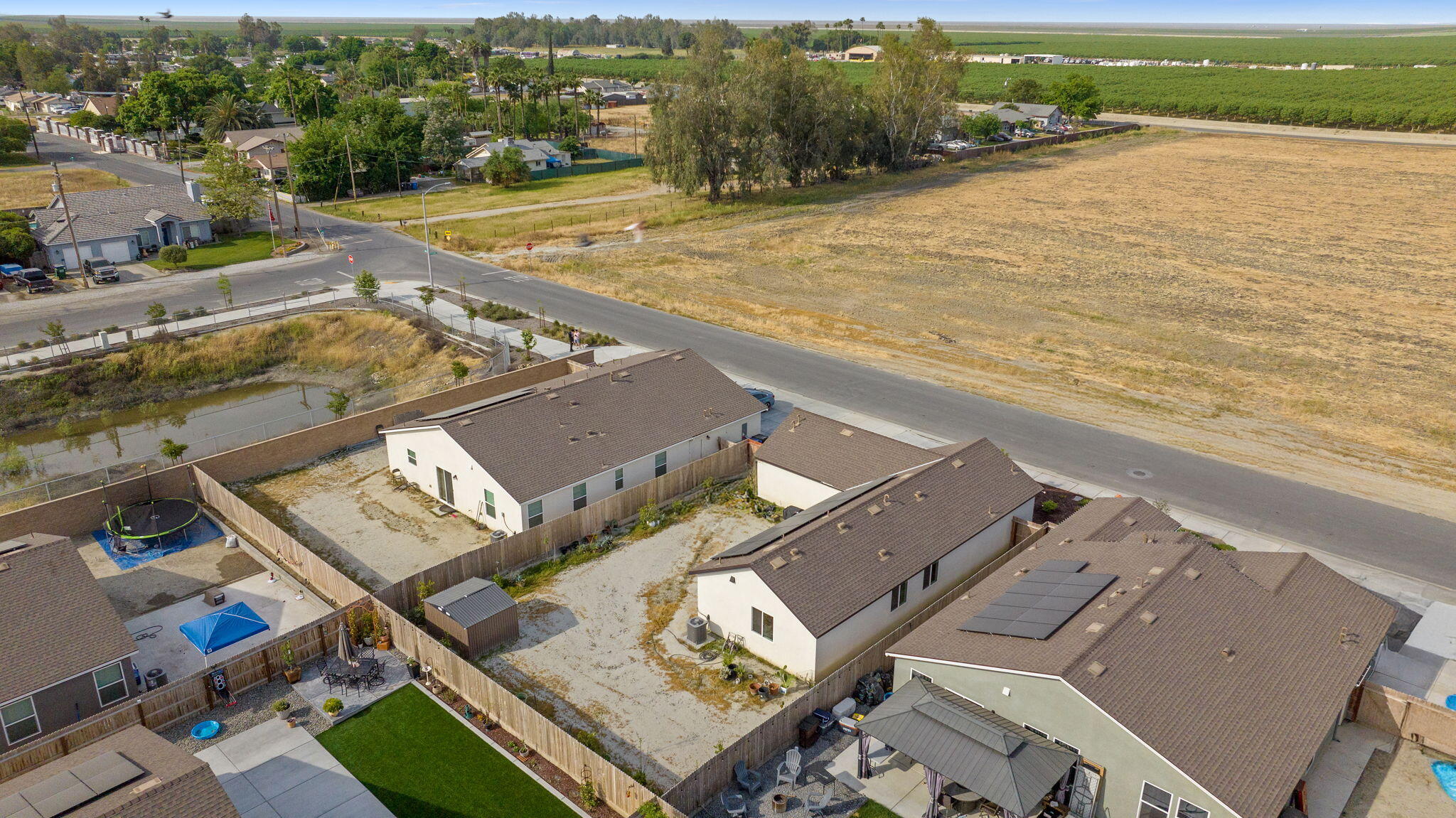 725 James Ave, Corcoran, CA 93212