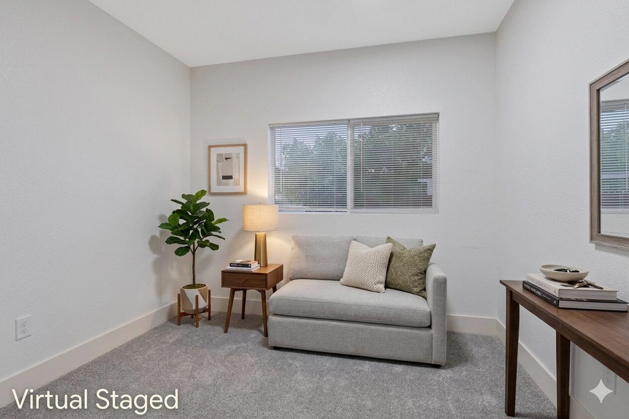 524 S 6th St, Kerman, CA 93630