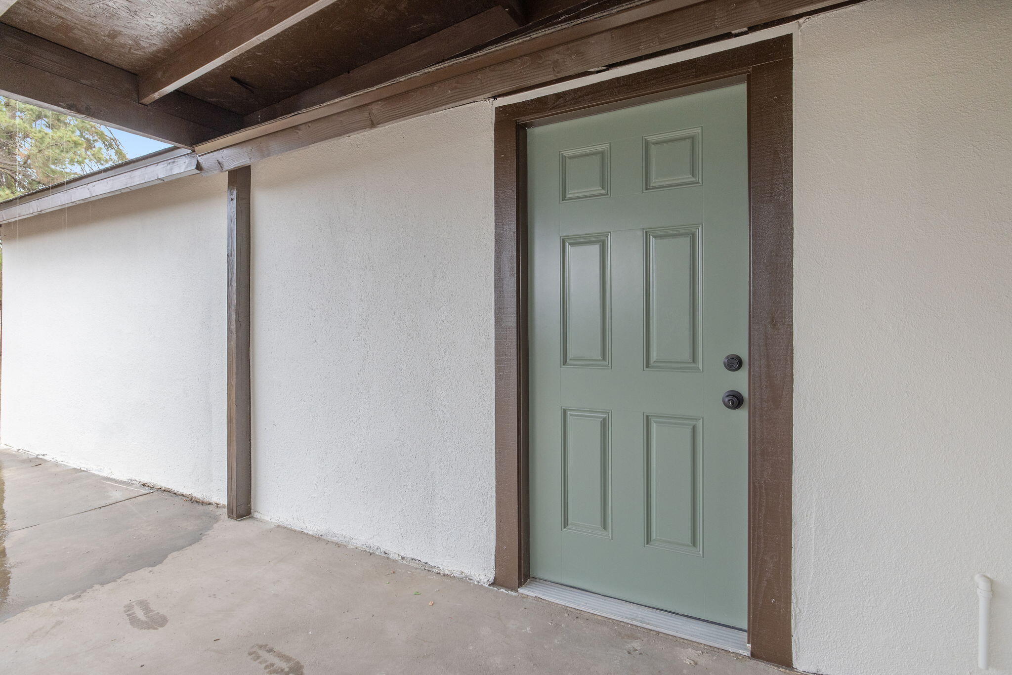 524 S 6th St, Kerman, CA 93630