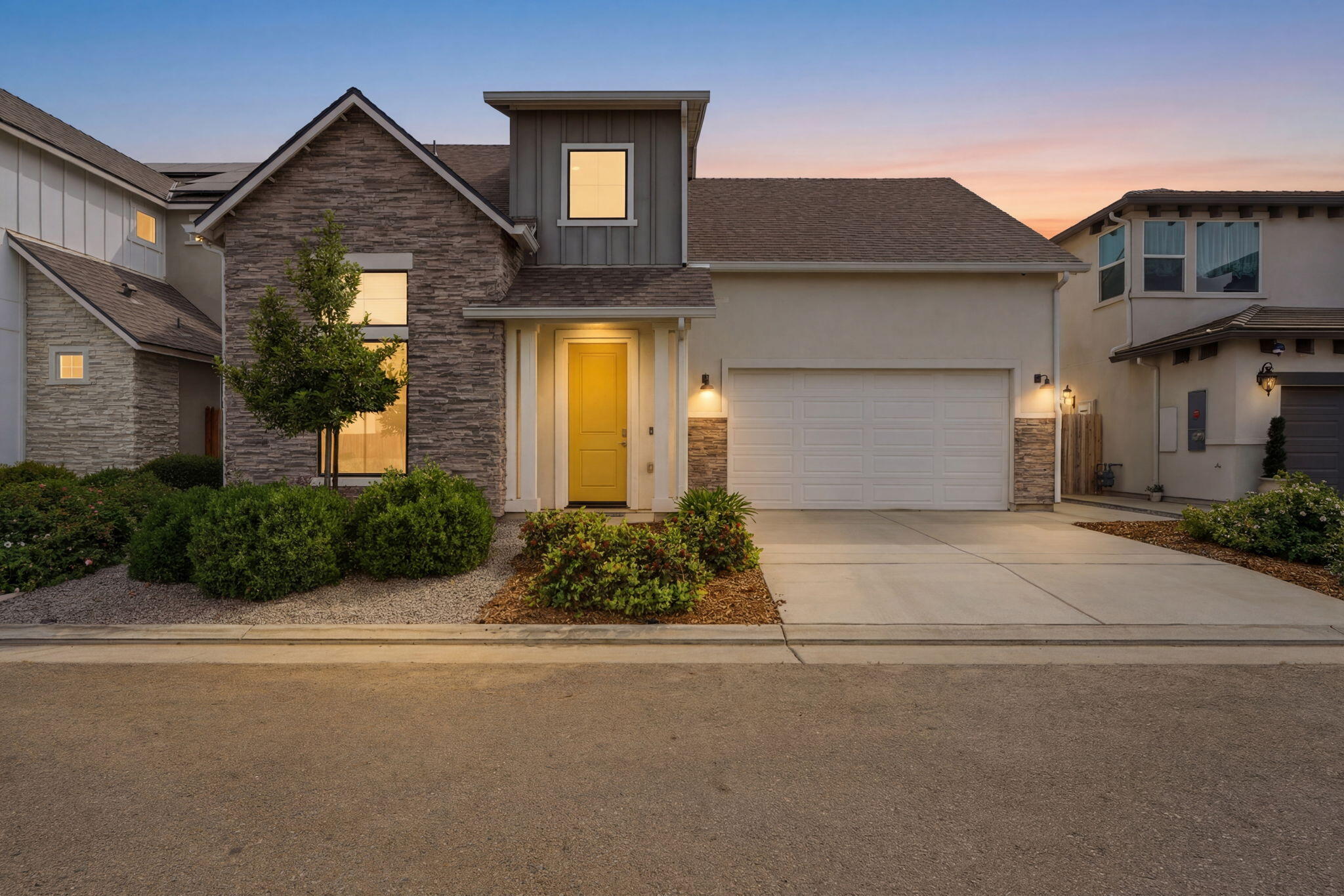 4432 S University St, Visalia, CA 93277