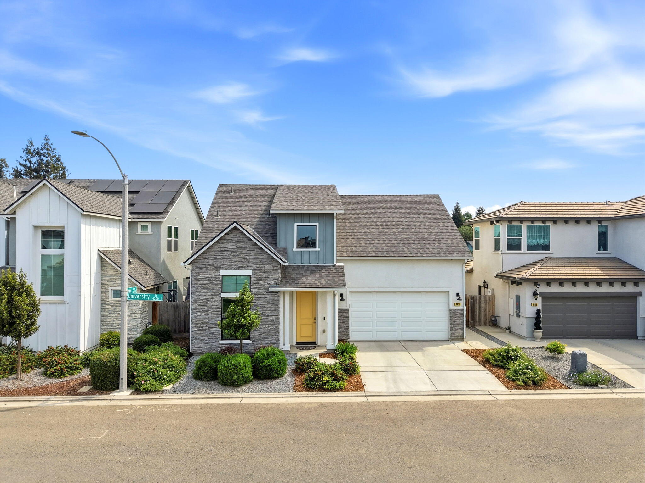 4432 S University St, Visalia, CA 93277
