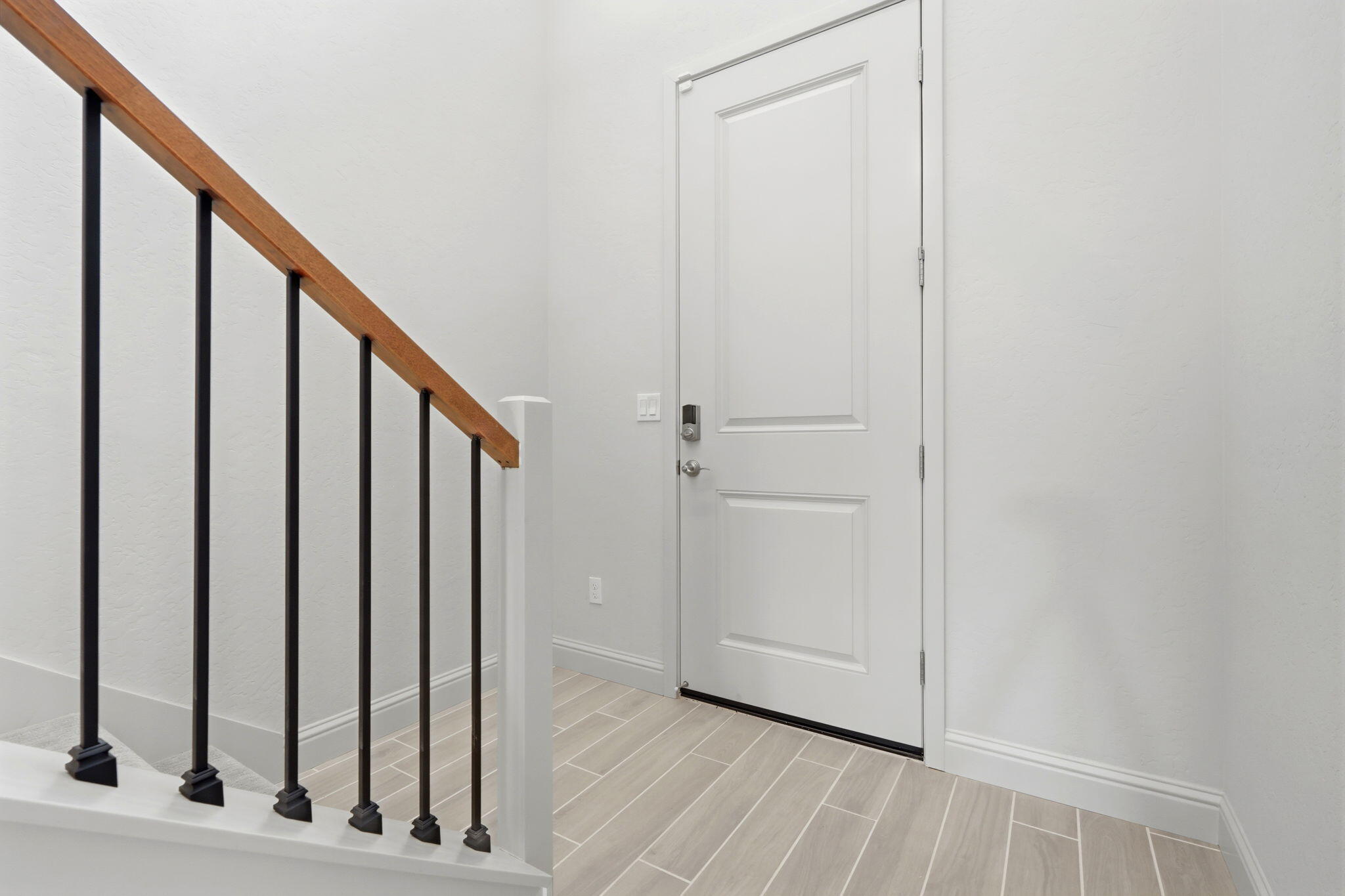 4432 S University St, Visalia, CA 93277