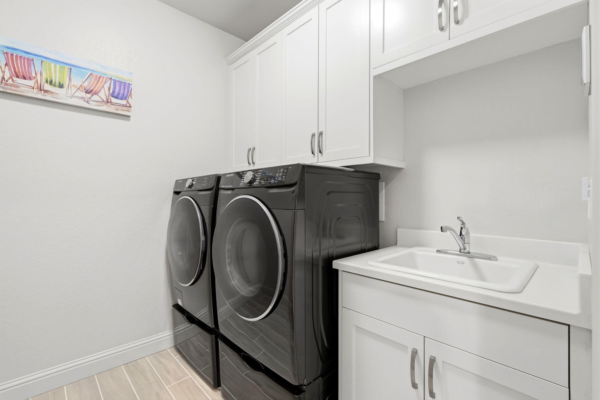 4432 S University St, Visalia, CA 93277