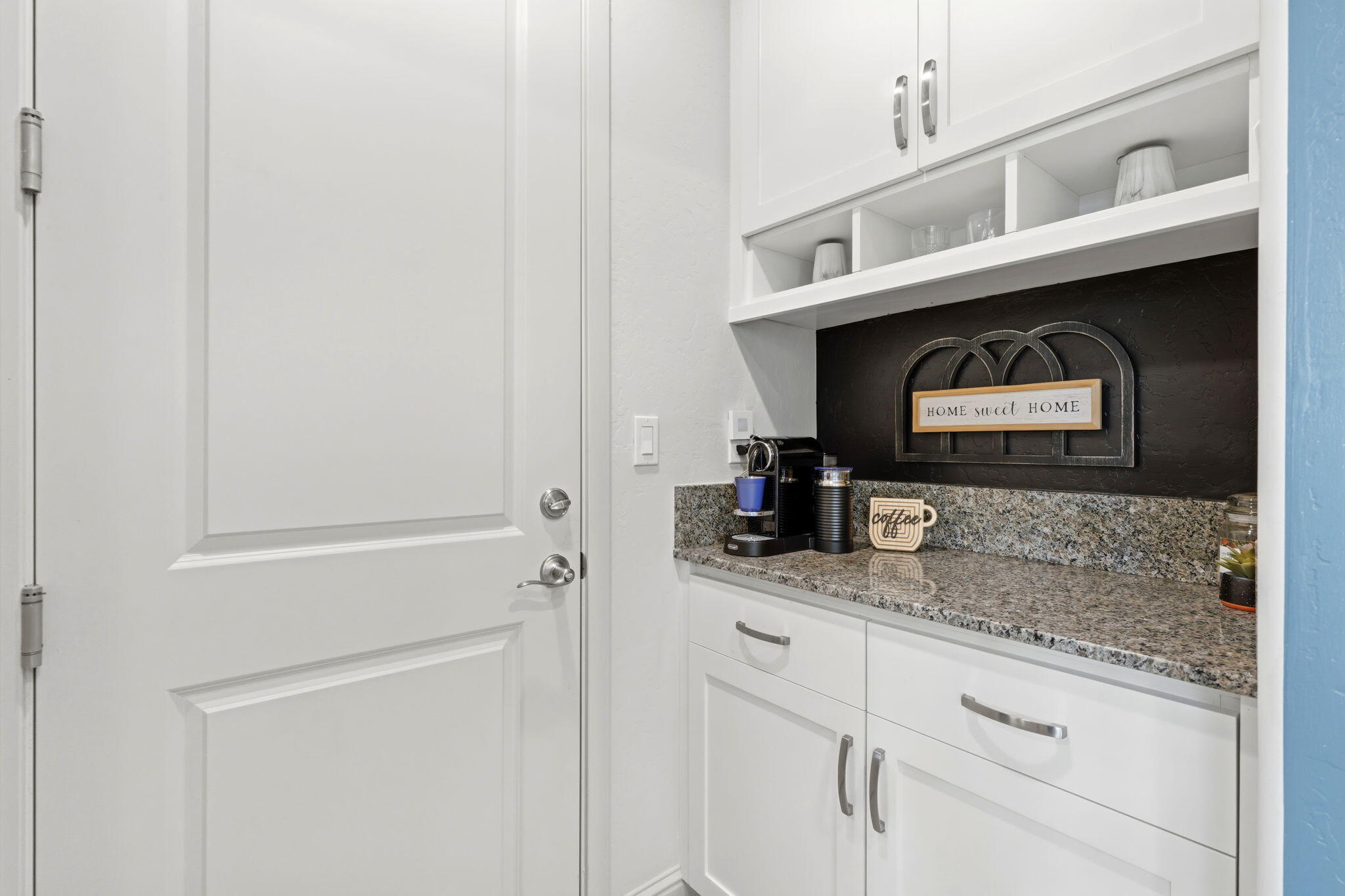 4432 S University St, Visalia, CA 93277