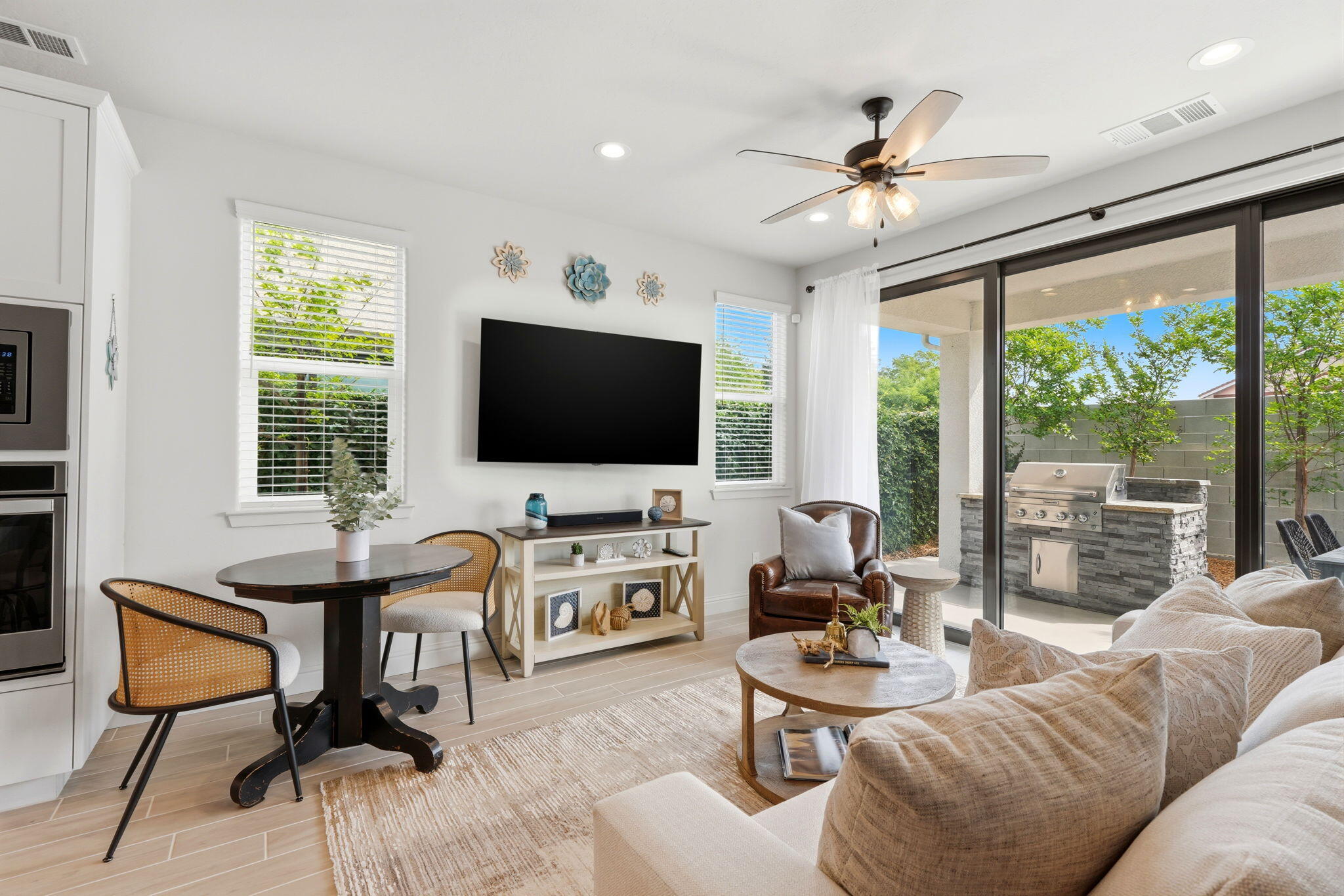 4432 S University St, Visalia, CA 93277