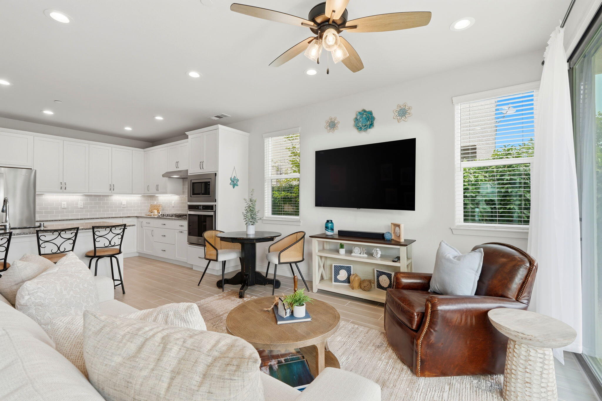 4432 S University St, Visalia, CA 93277