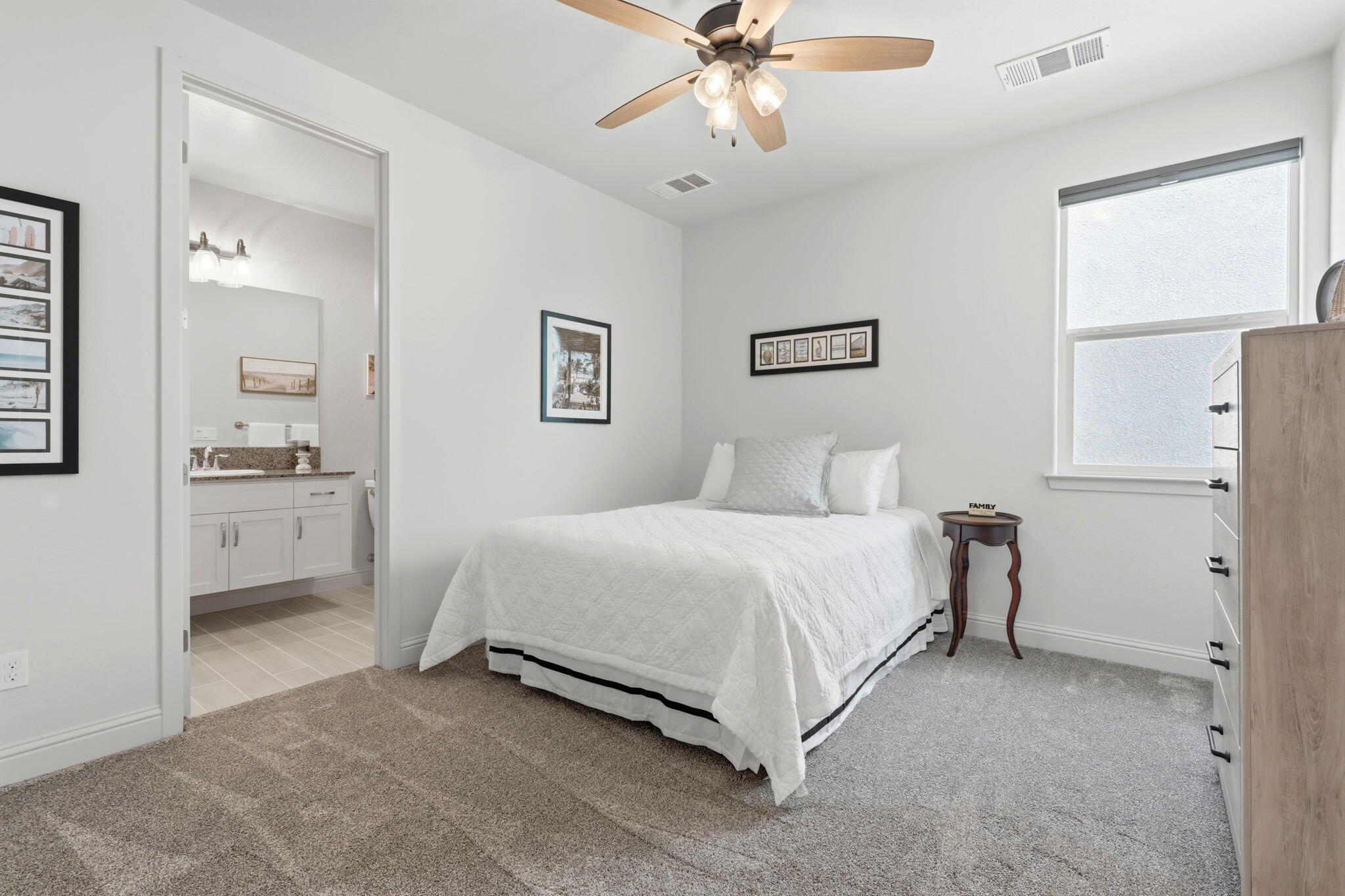 4432 S University St, Visalia, CA 93277