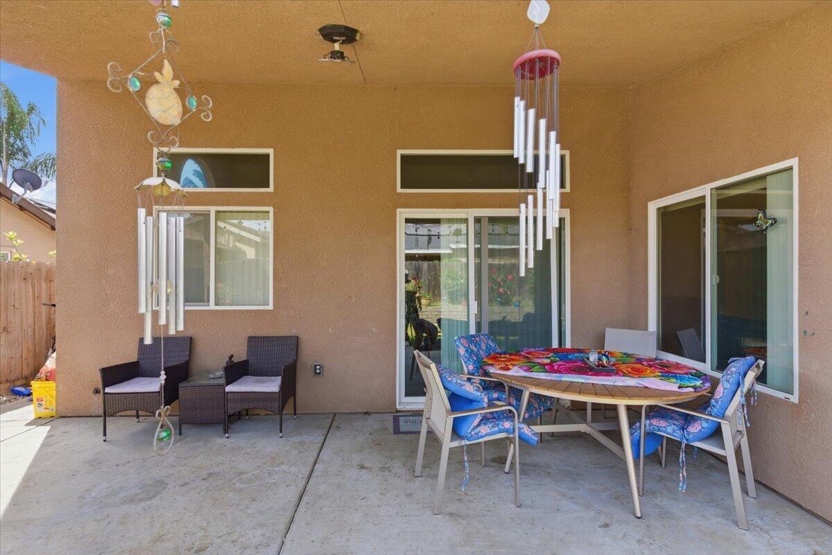 7438 Ensminger Ave, Visalia, CA 93291