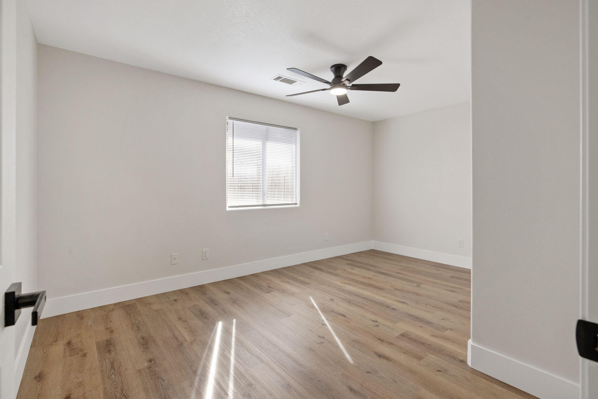 2113 Garvey Ave, Corcoran, CA 93212