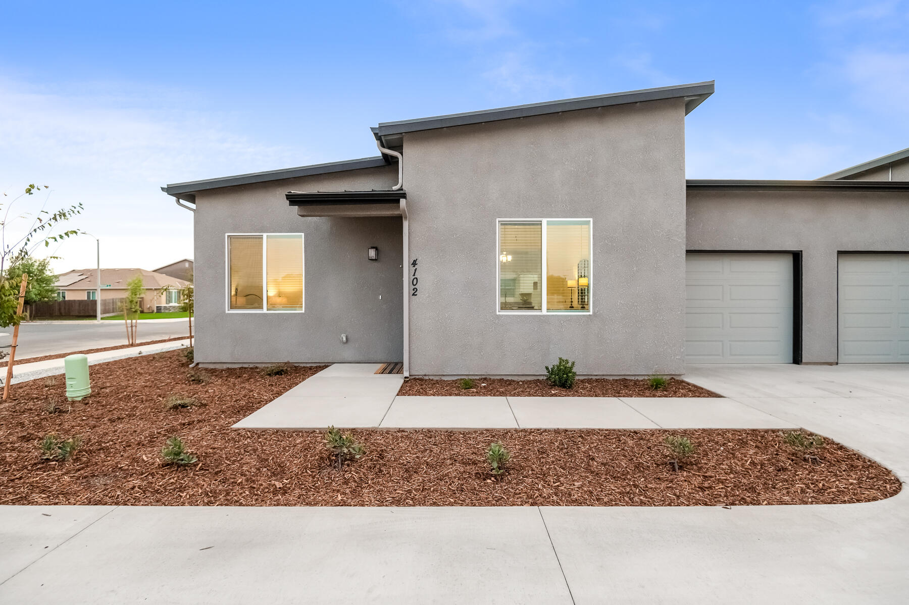 4140 E Kaweah Ave, Visalia, CA 93292