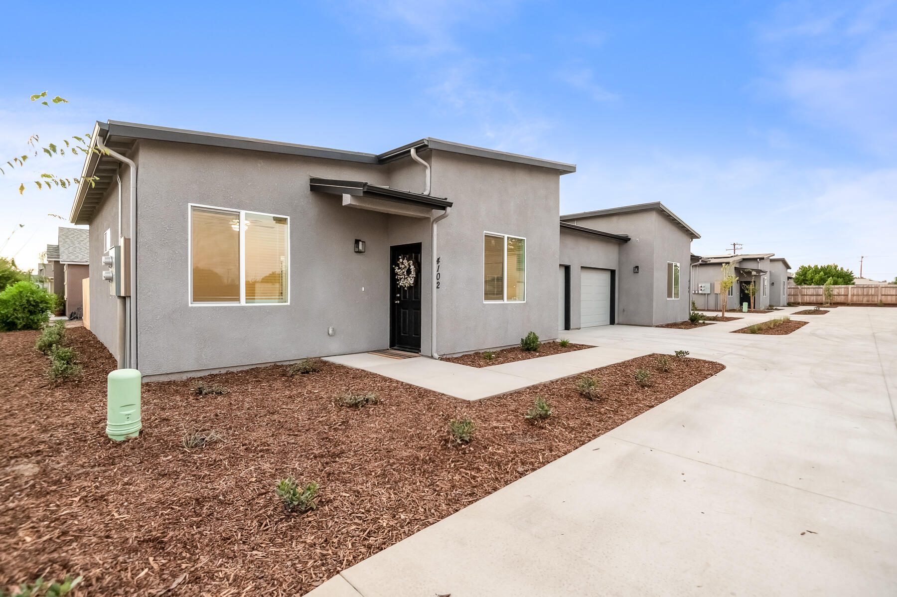 4140 E Kaweah Ave, Visalia, CA 93292